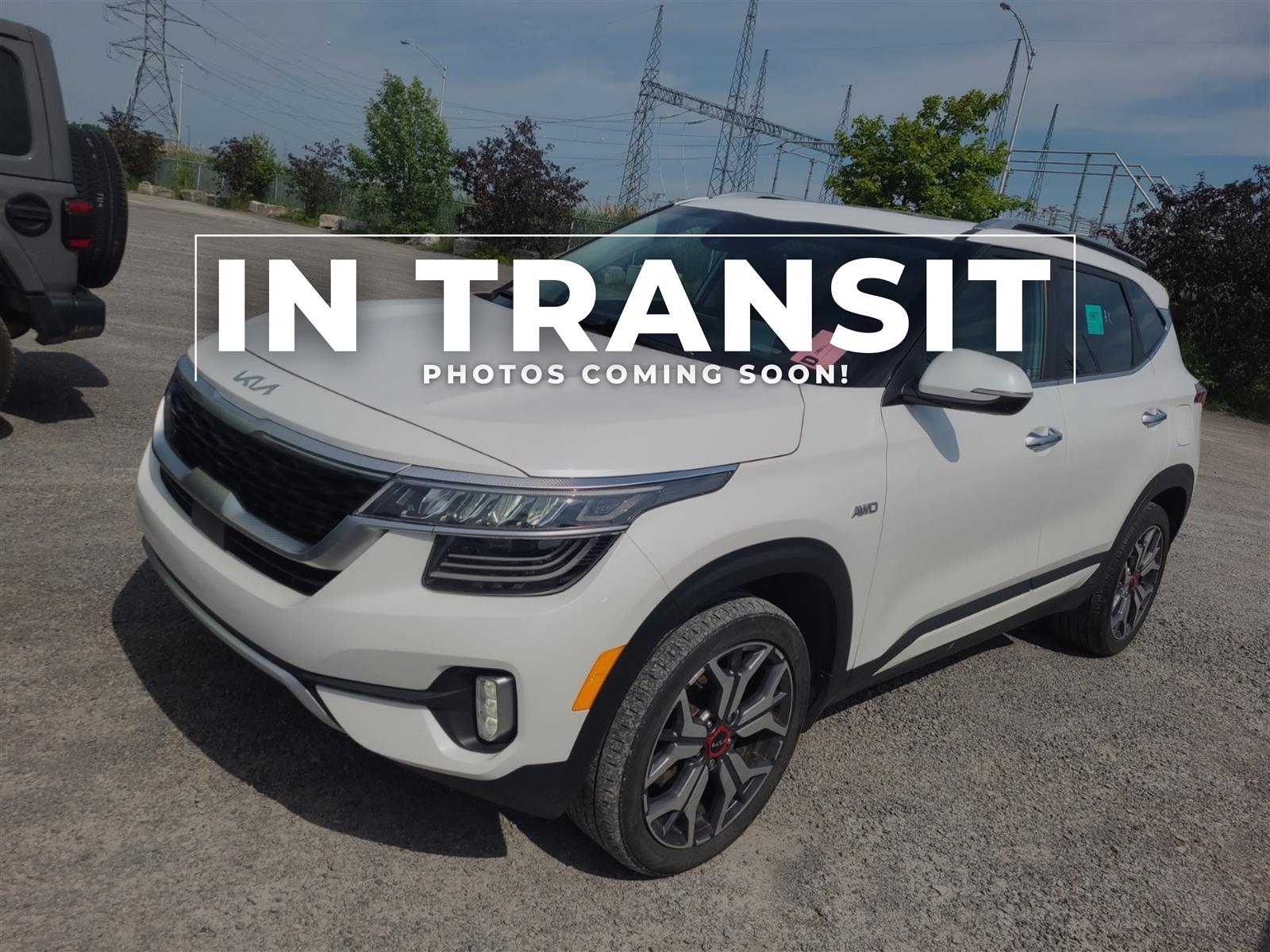 White 2022 Kia Seltos SUV / Crossover All-Wheel Drive Automatic