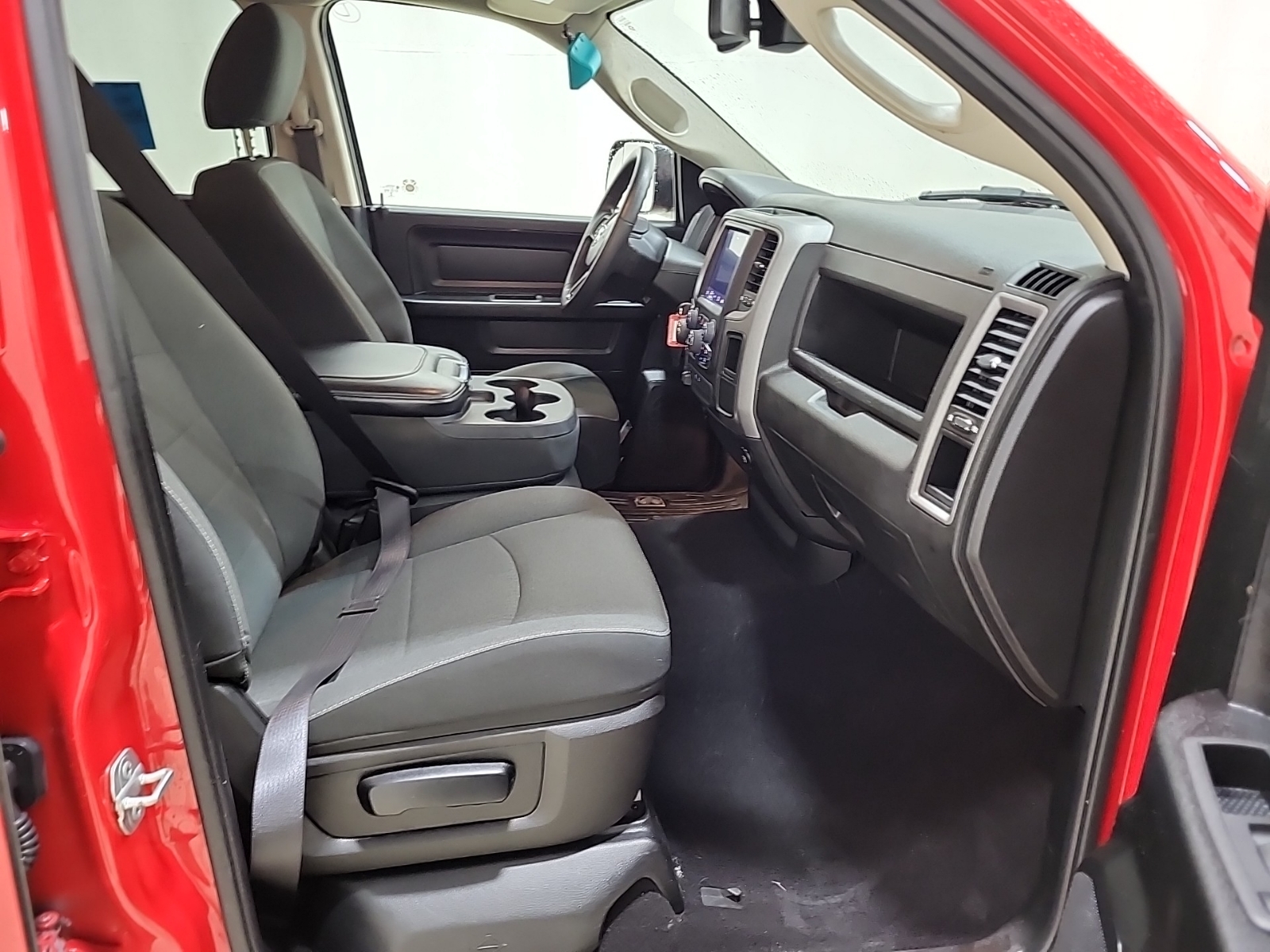 used 2022 Ram 1500 Classic car, priced at $32,964