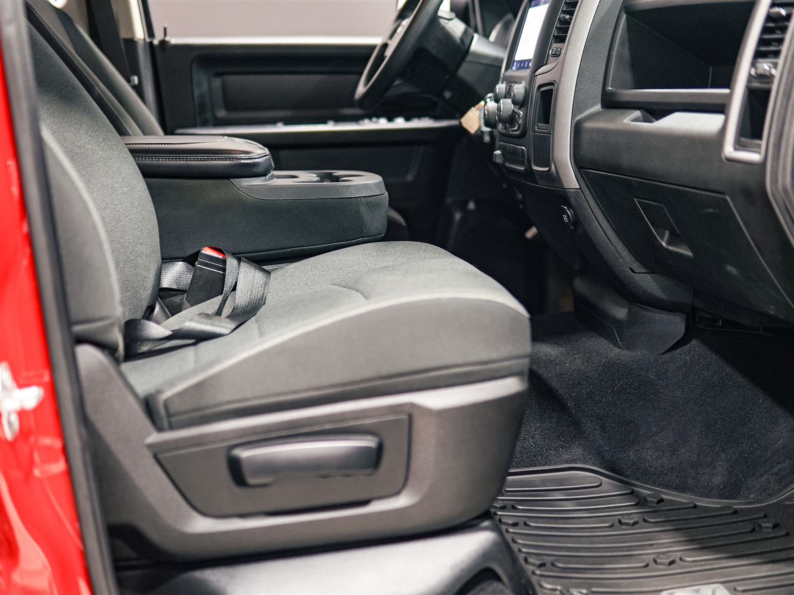 used 2022 Ram 1500 Classic car, priced at $31,993