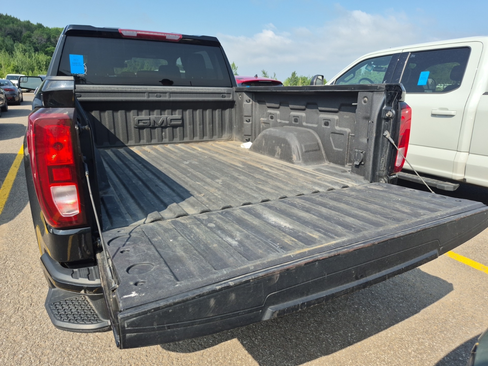 used 2023 GMC Sierra 1500 car, priced at $44,864