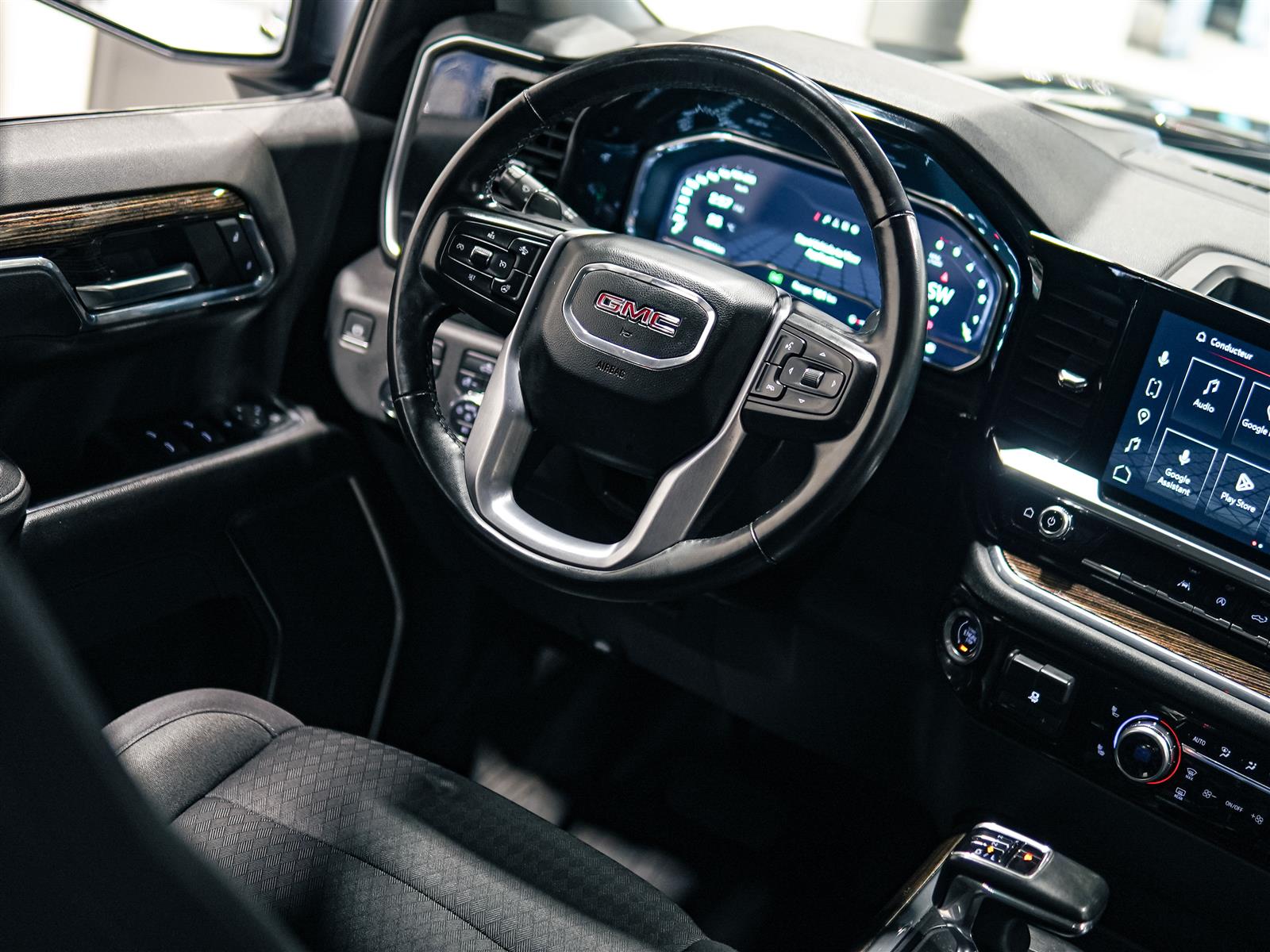 used 2023 GMC Sierra 1500 car, priced at $43,993