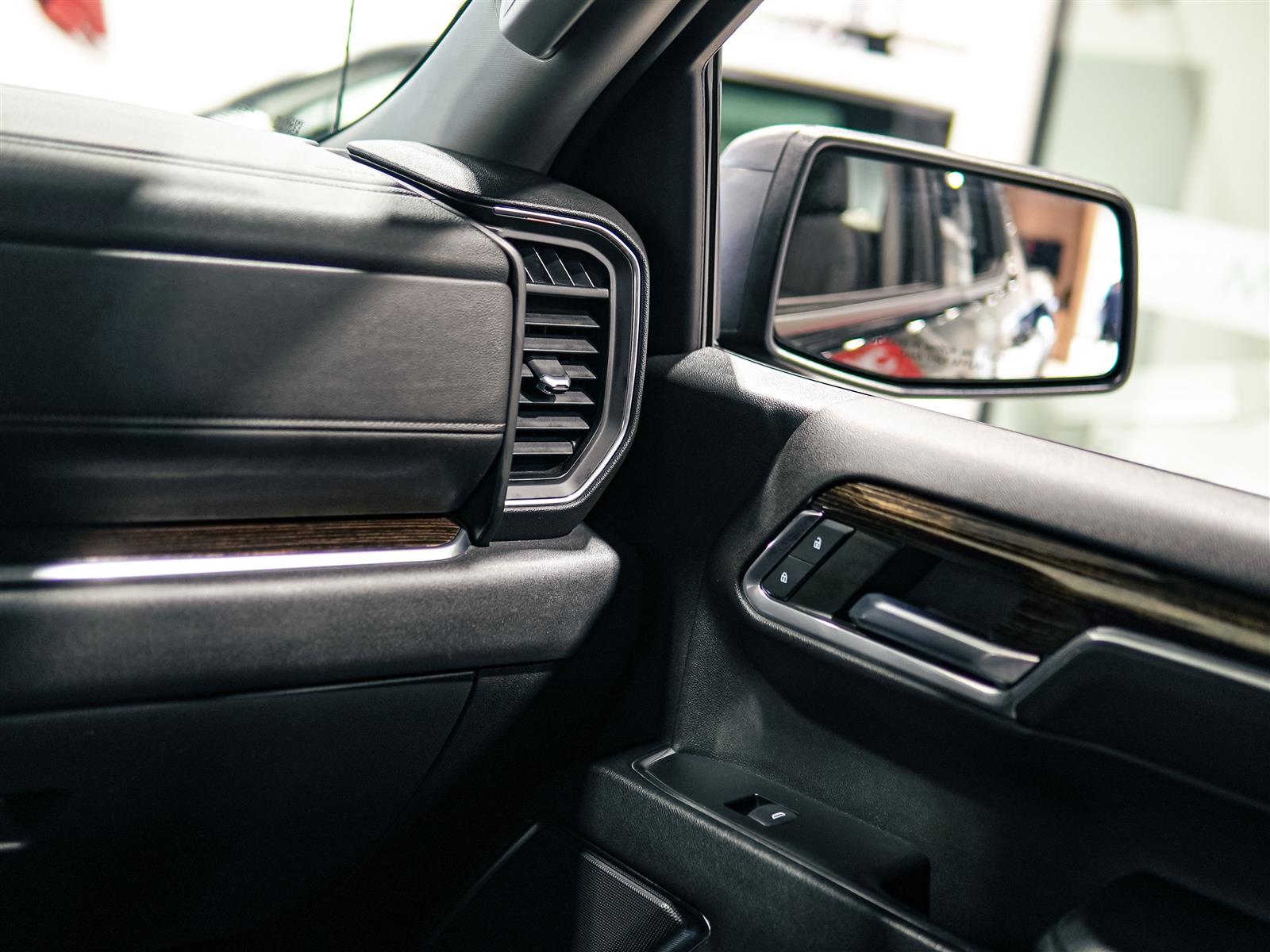 used 2023 GMC Sierra 1500 car, priced at $43,993