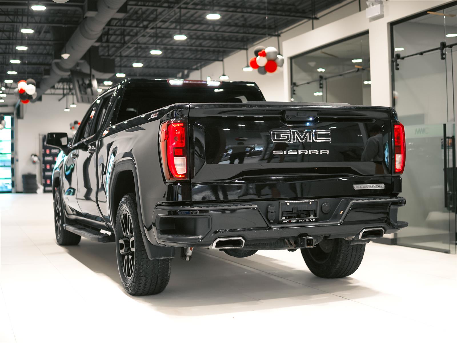 used 2023 GMC Sierra 1500 car, priced at $43,993