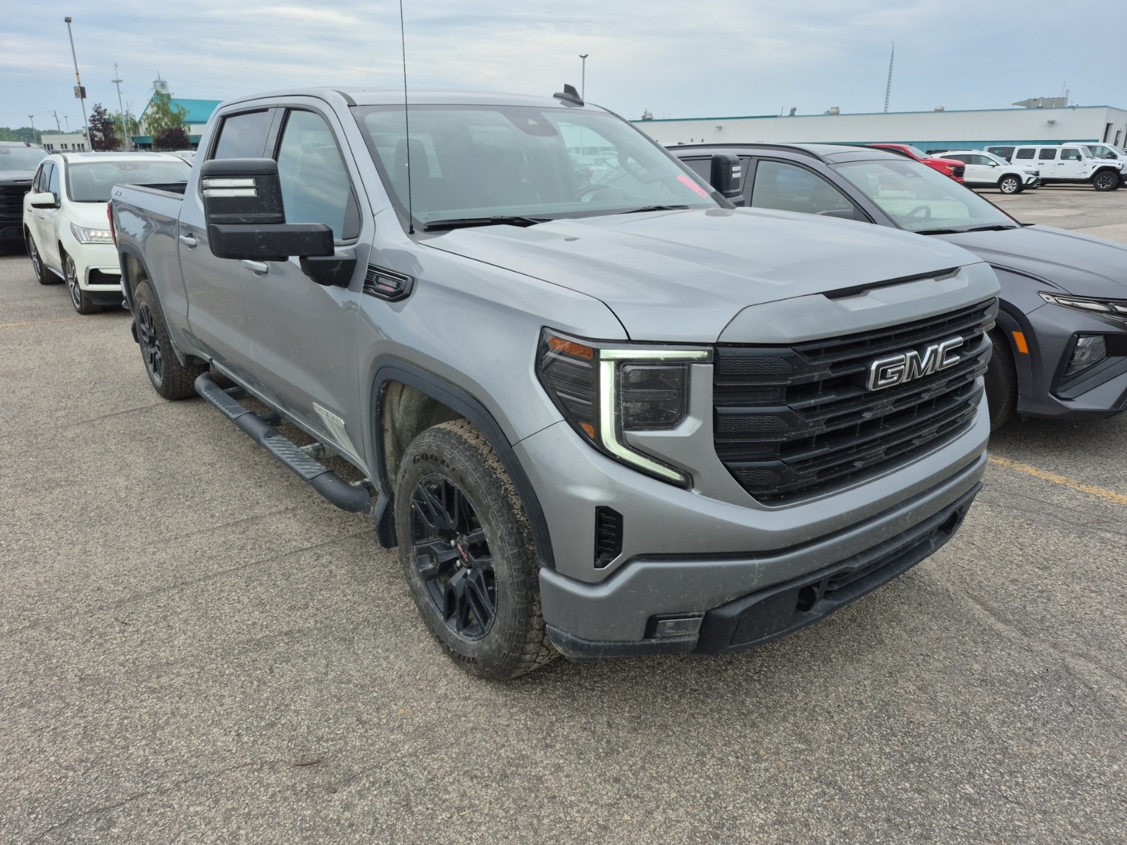used 2024 GMC Sierra 1500 car, priced at $50,466