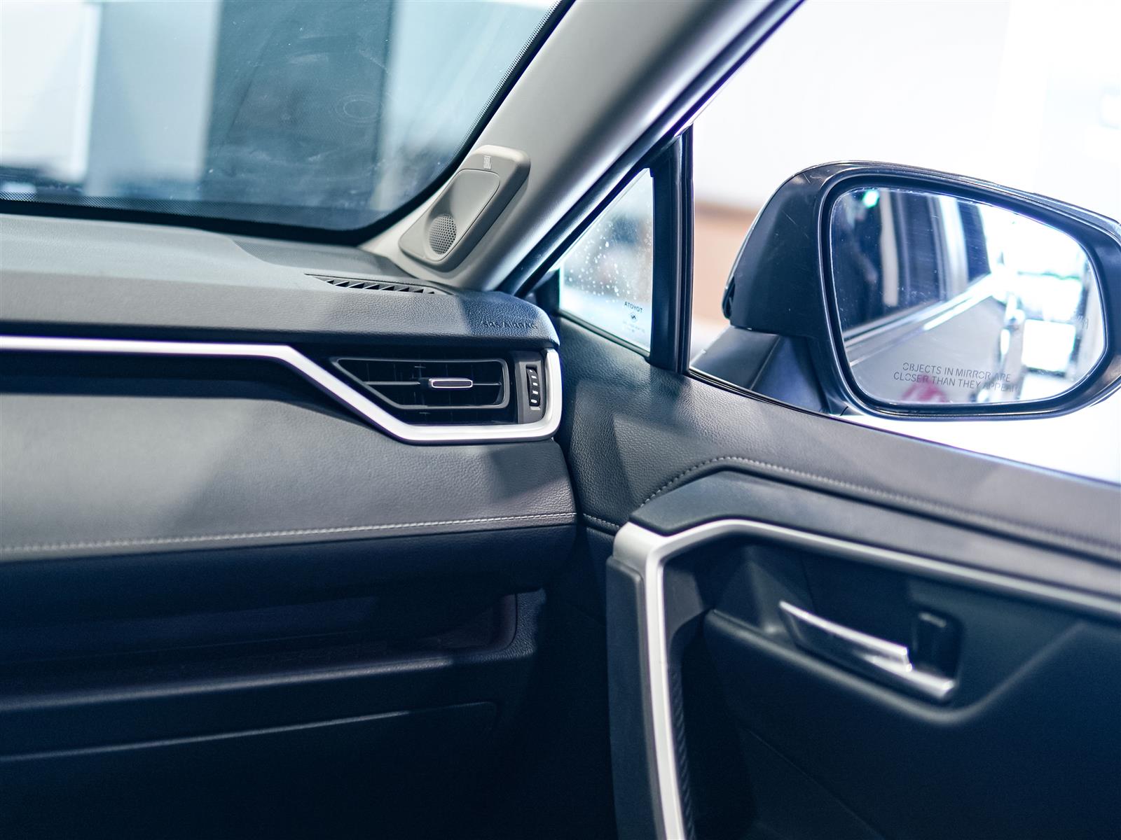 used 2019 Toyota Rav 4 Hybrid car, priced at $30,692