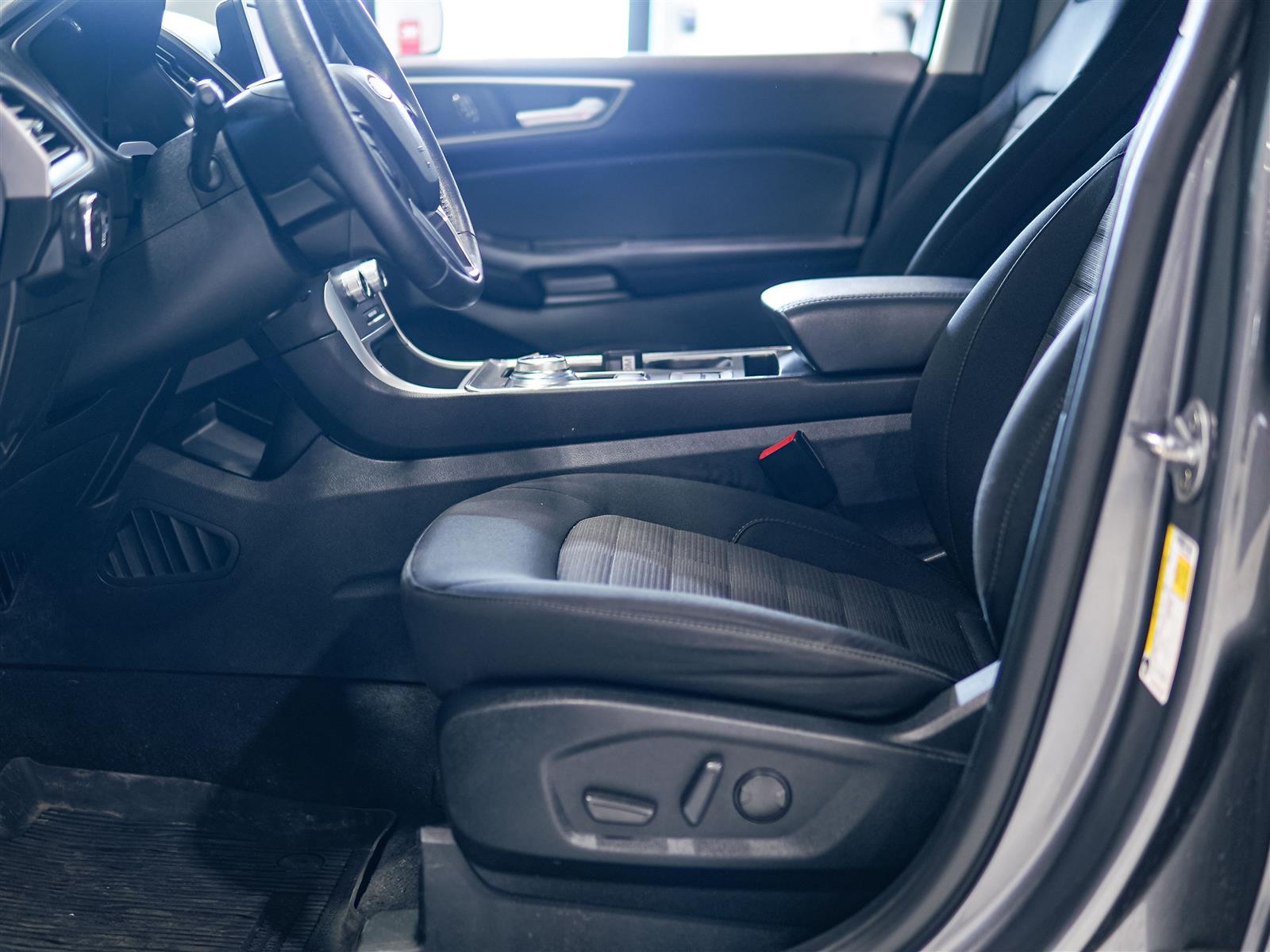used 2022 Ford Edge car, priced at $22,693