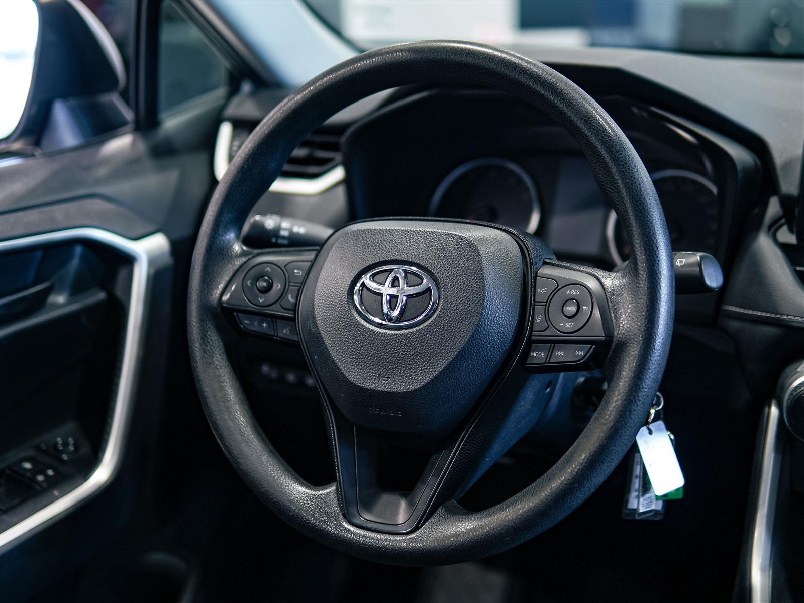 used 2020 Toyota RAV4 car, priced at $28,262