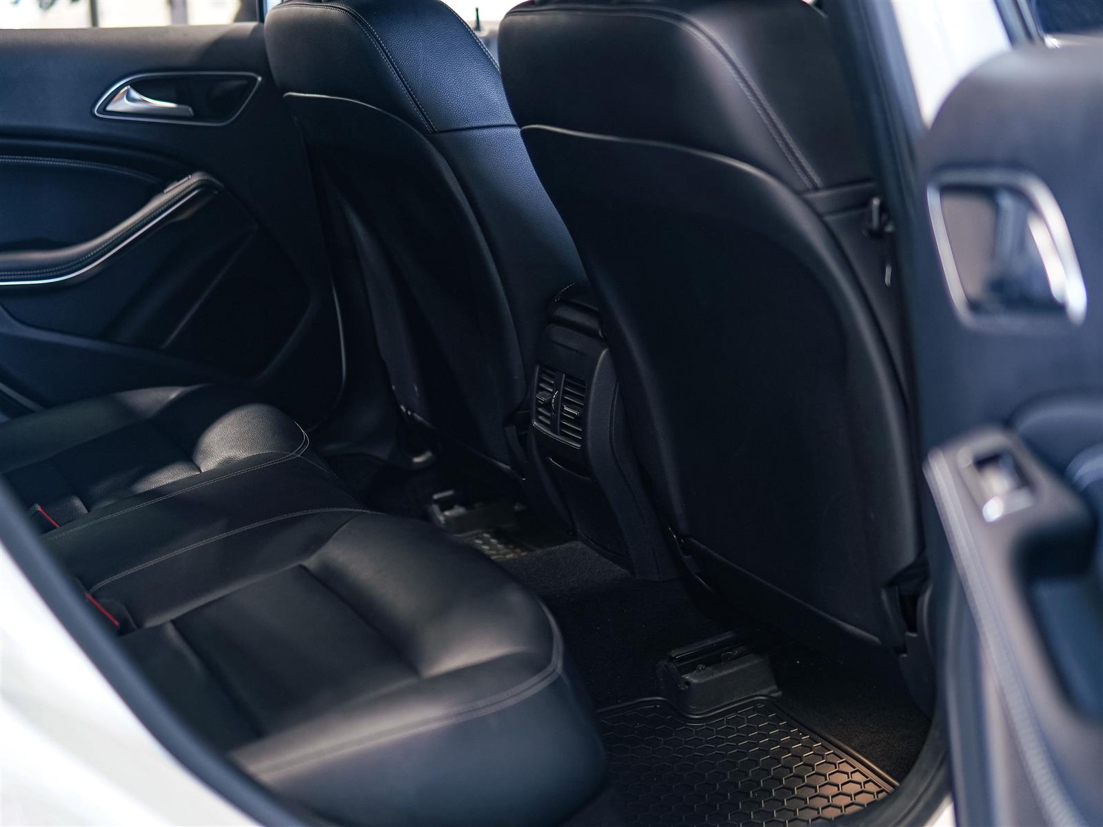 used 2018 Mercedes-Benz GLA 250 car, priced at $15,495