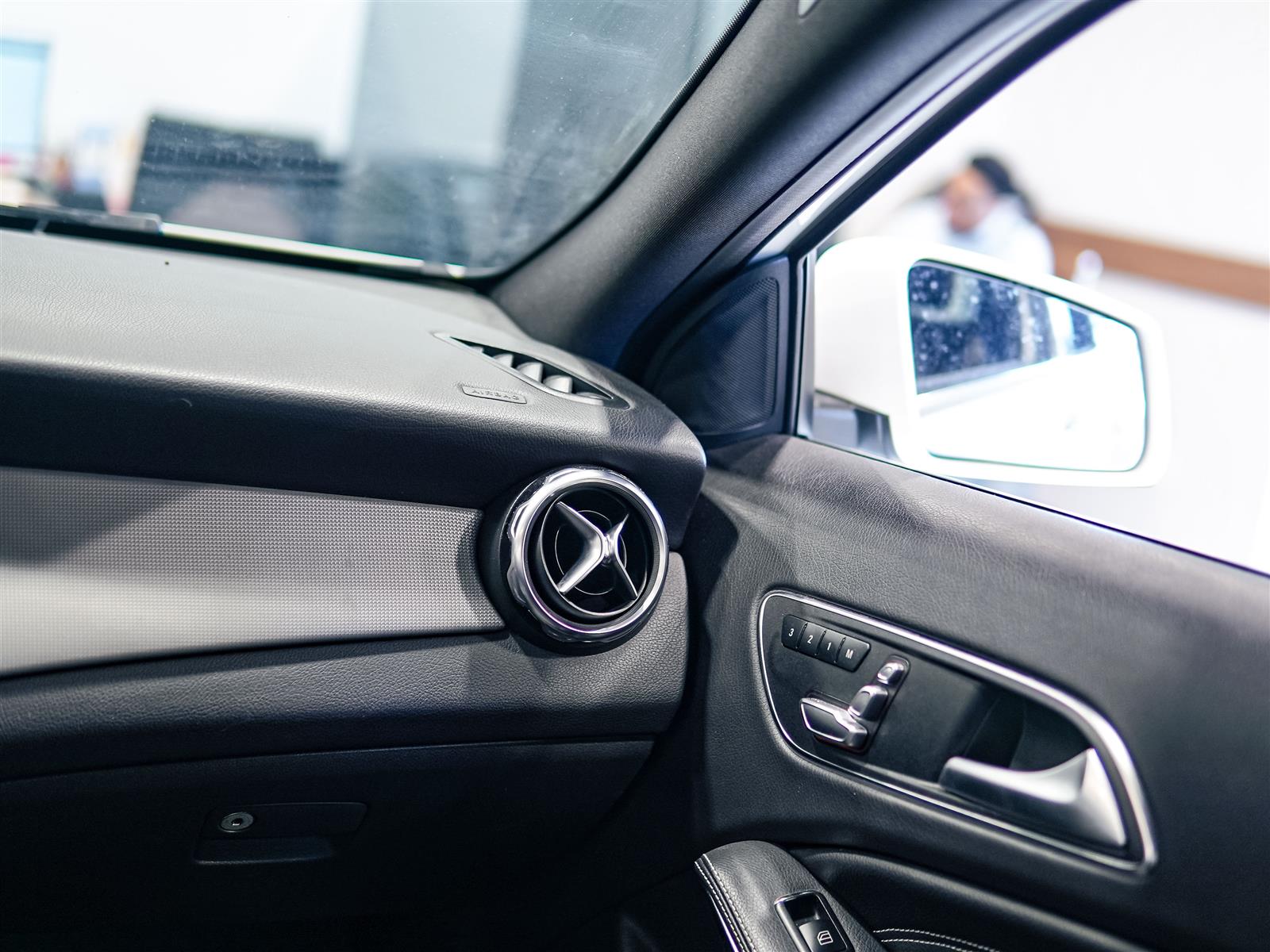 used 2018 Mercedes-Benz GLA 250 car, priced at $15,495