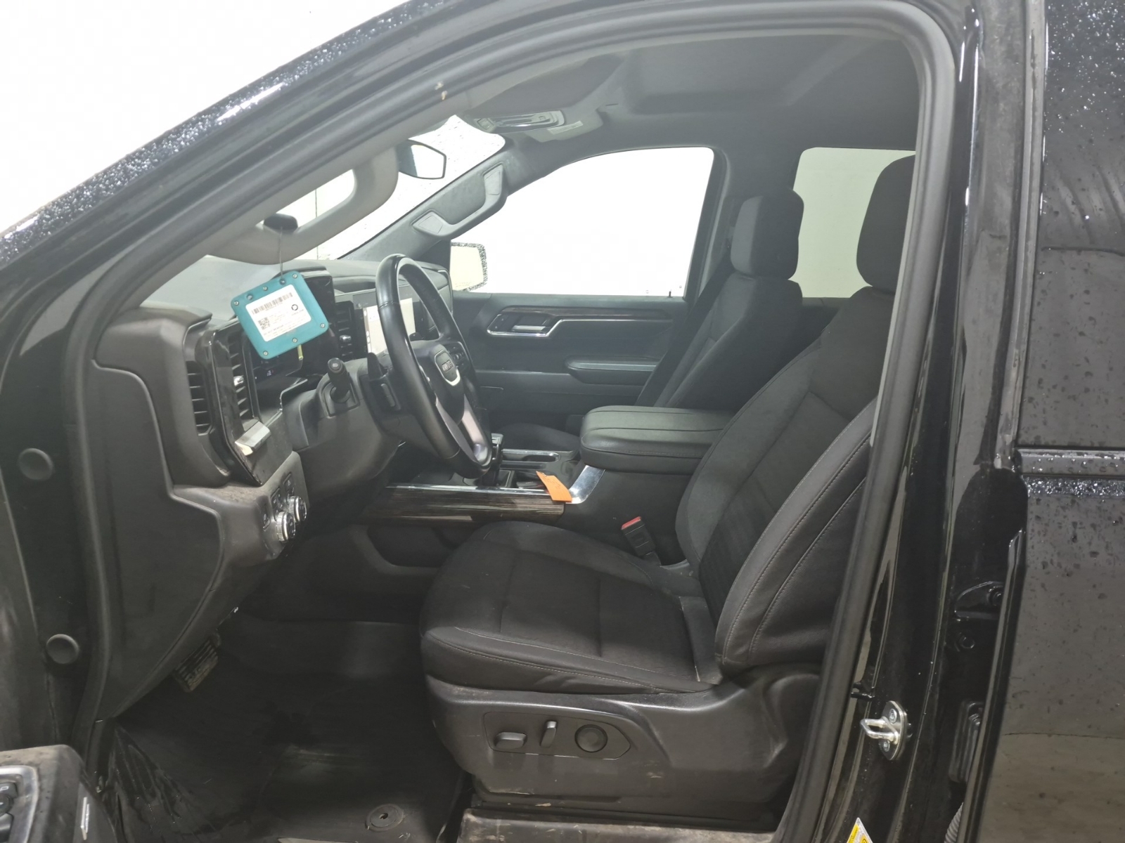 used 2024 GMC Sierra 1500 car, priced at $52,864
