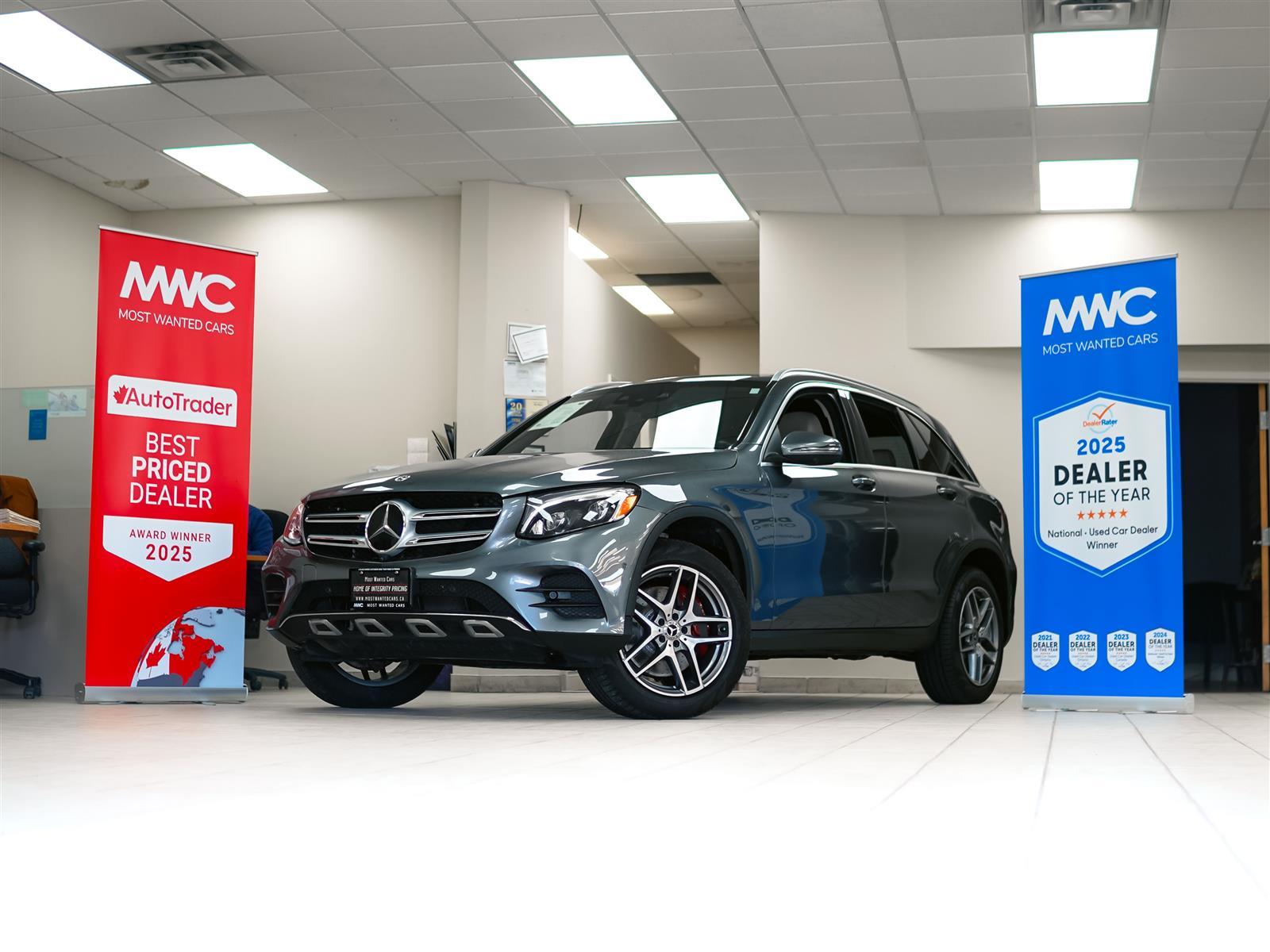 used 2019 Mercedes-Benz GLC 300 car, priced at $26,494