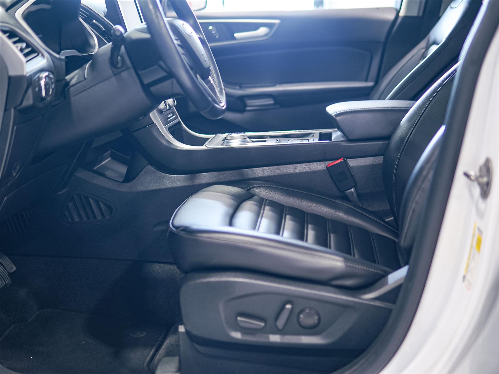 used 2021 Ford Edge car, priced at $21,964