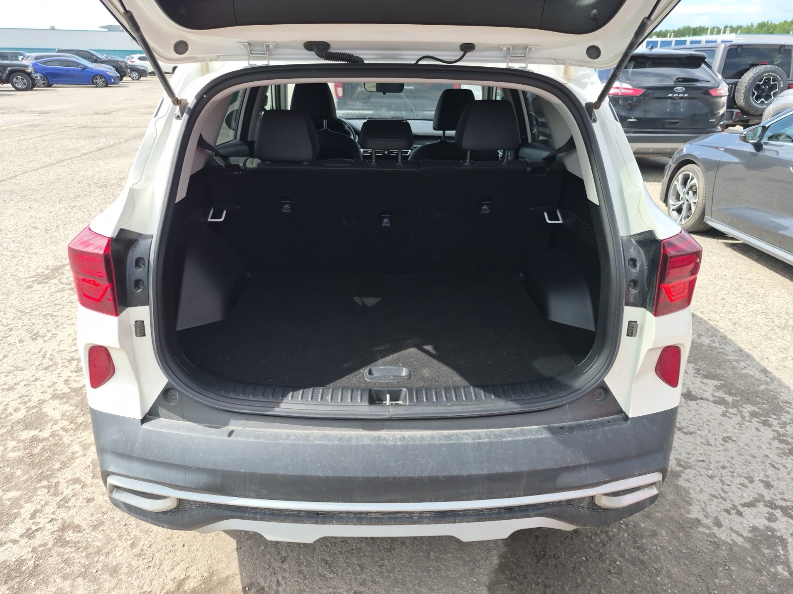 used 2023 Kia Seltos car, priced at $21,992