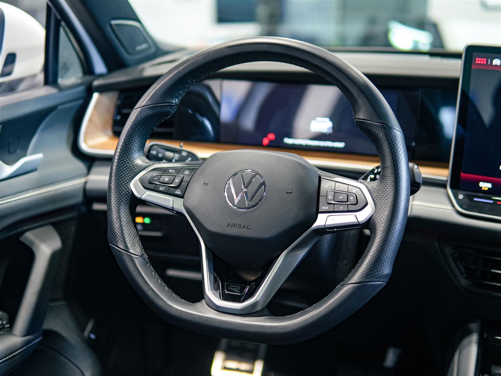used 2025 Volkswagen Tiguan car, priced at $42,462