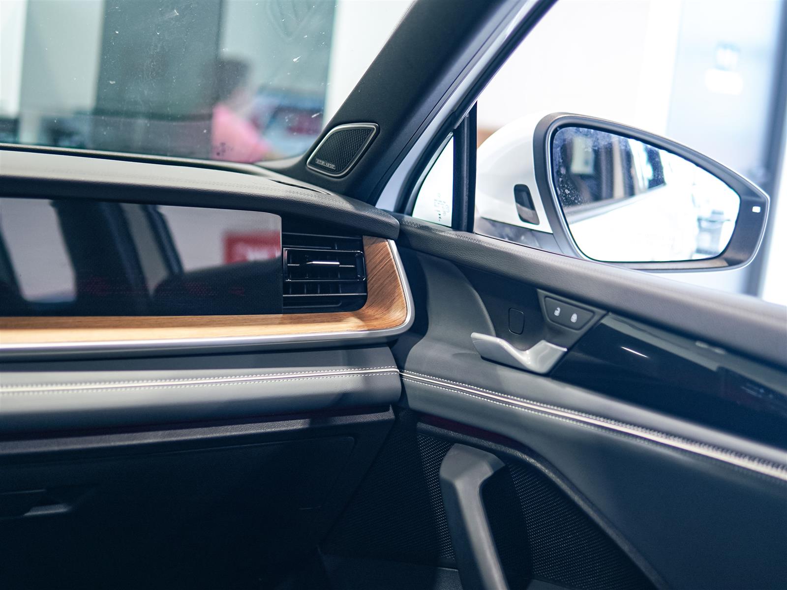 used 2025 Volkswagen Tiguan car, priced at $42,462