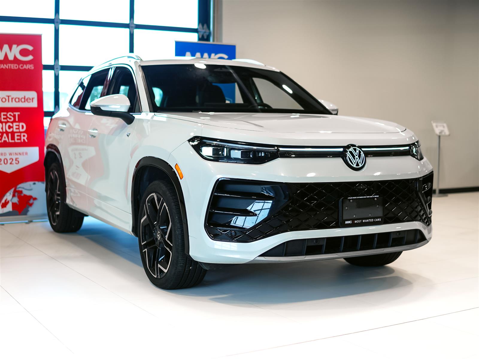 used 2025 Volkswagen Tiguan car, priced at $42,462