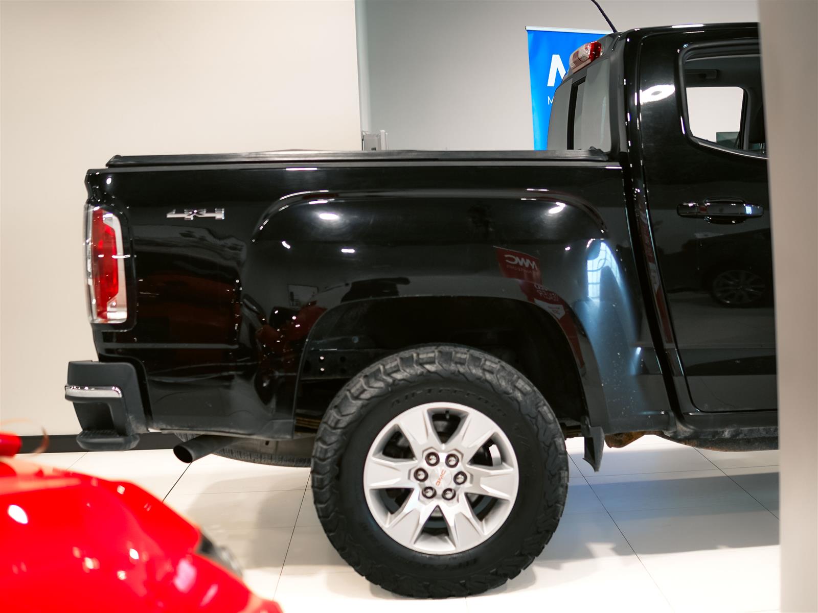 used 2018 GMC Canyon car, priced at $13,494
