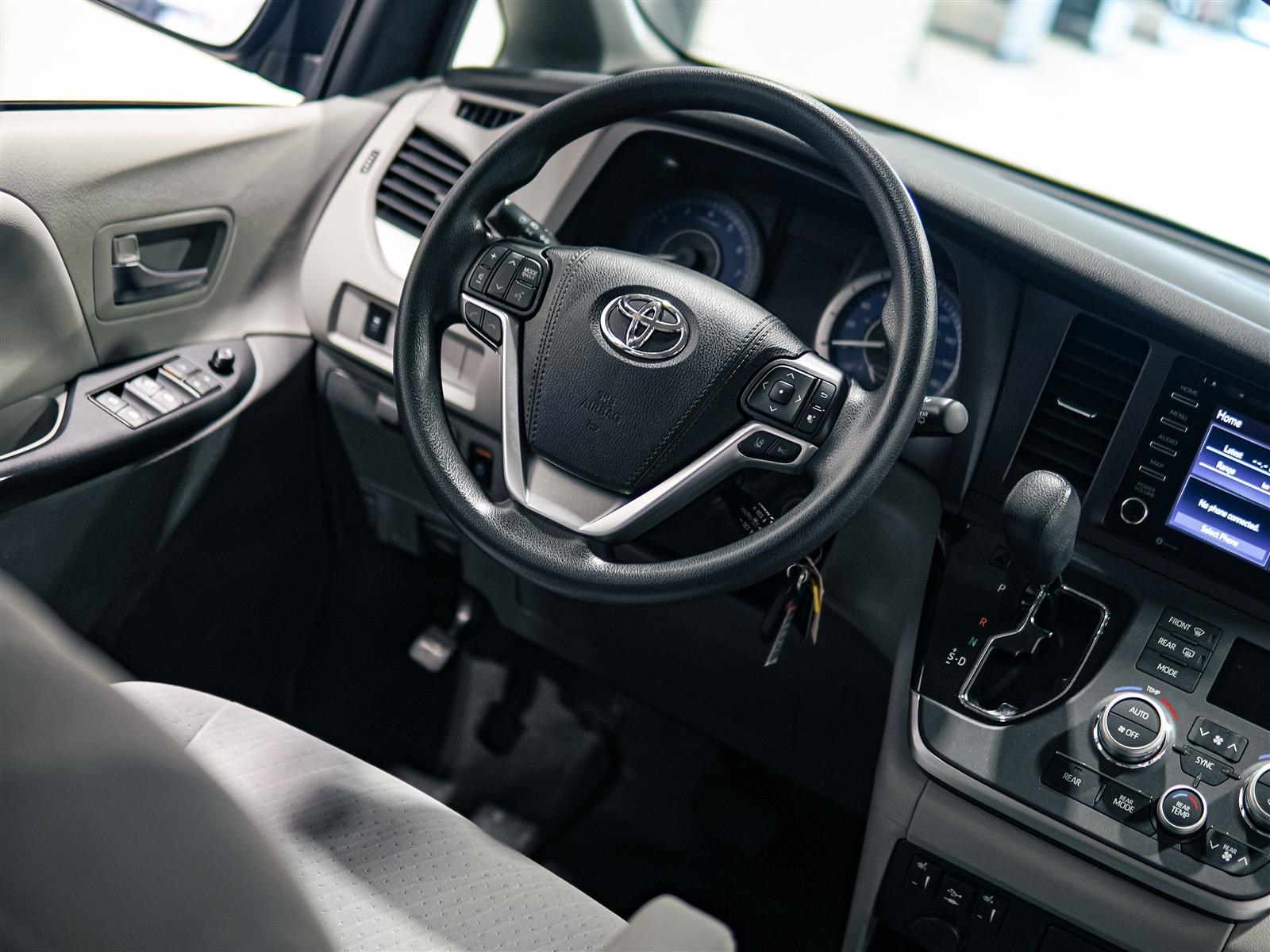 used 2020 Toyota Sienna car, priced at $33,962