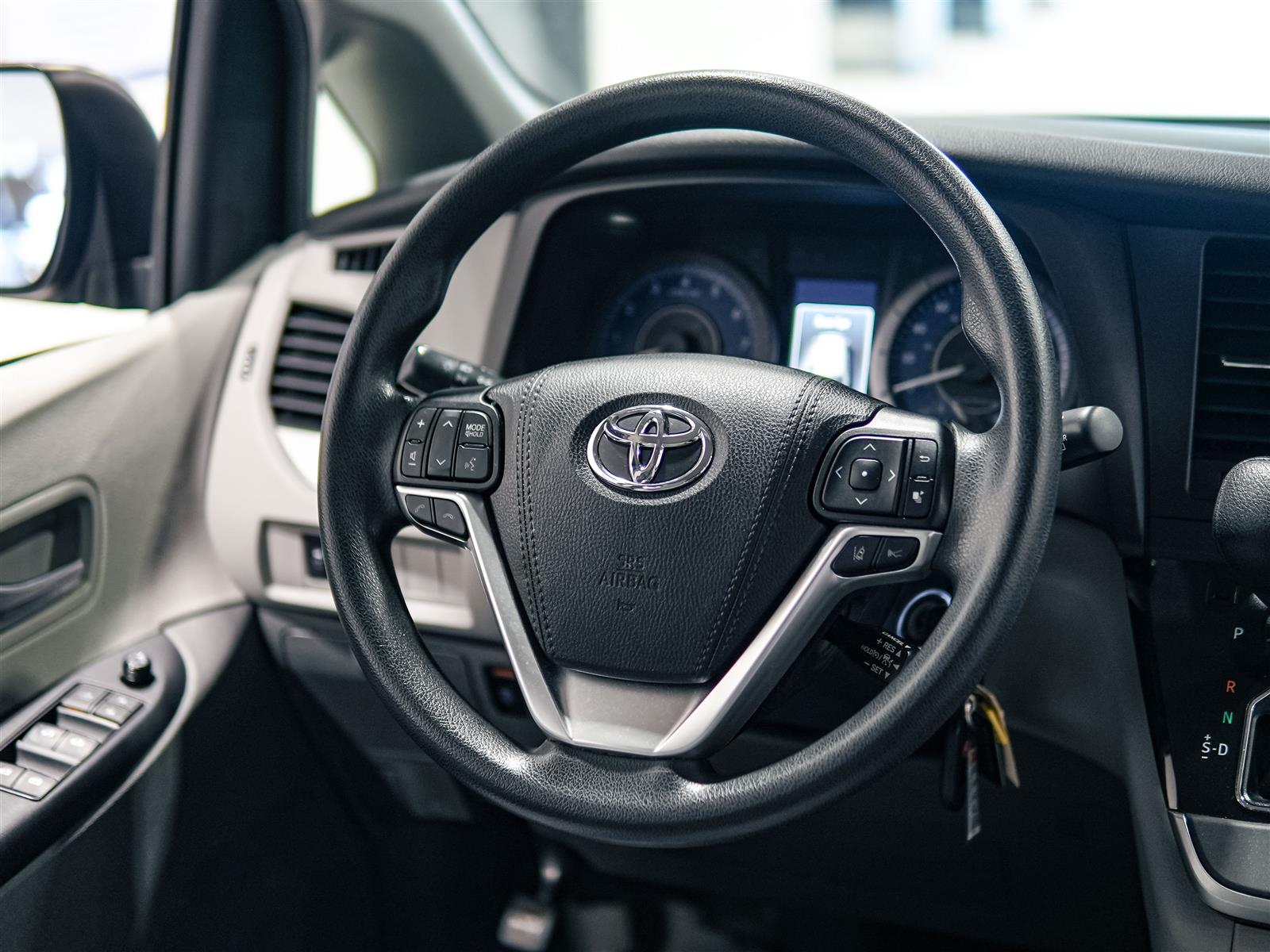 used 2020 Toyota Sienna car, priced at $33,962