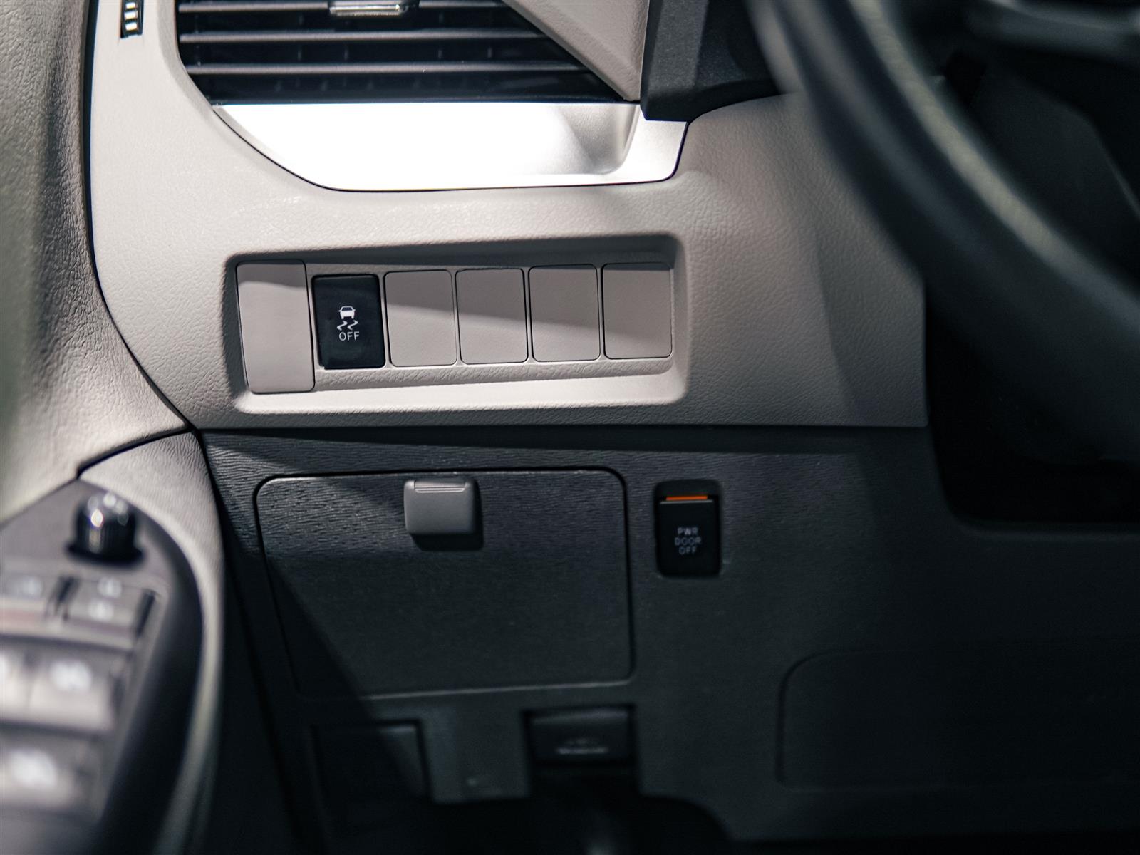 used 2020 Toyota Sienna car, priced at $33,962