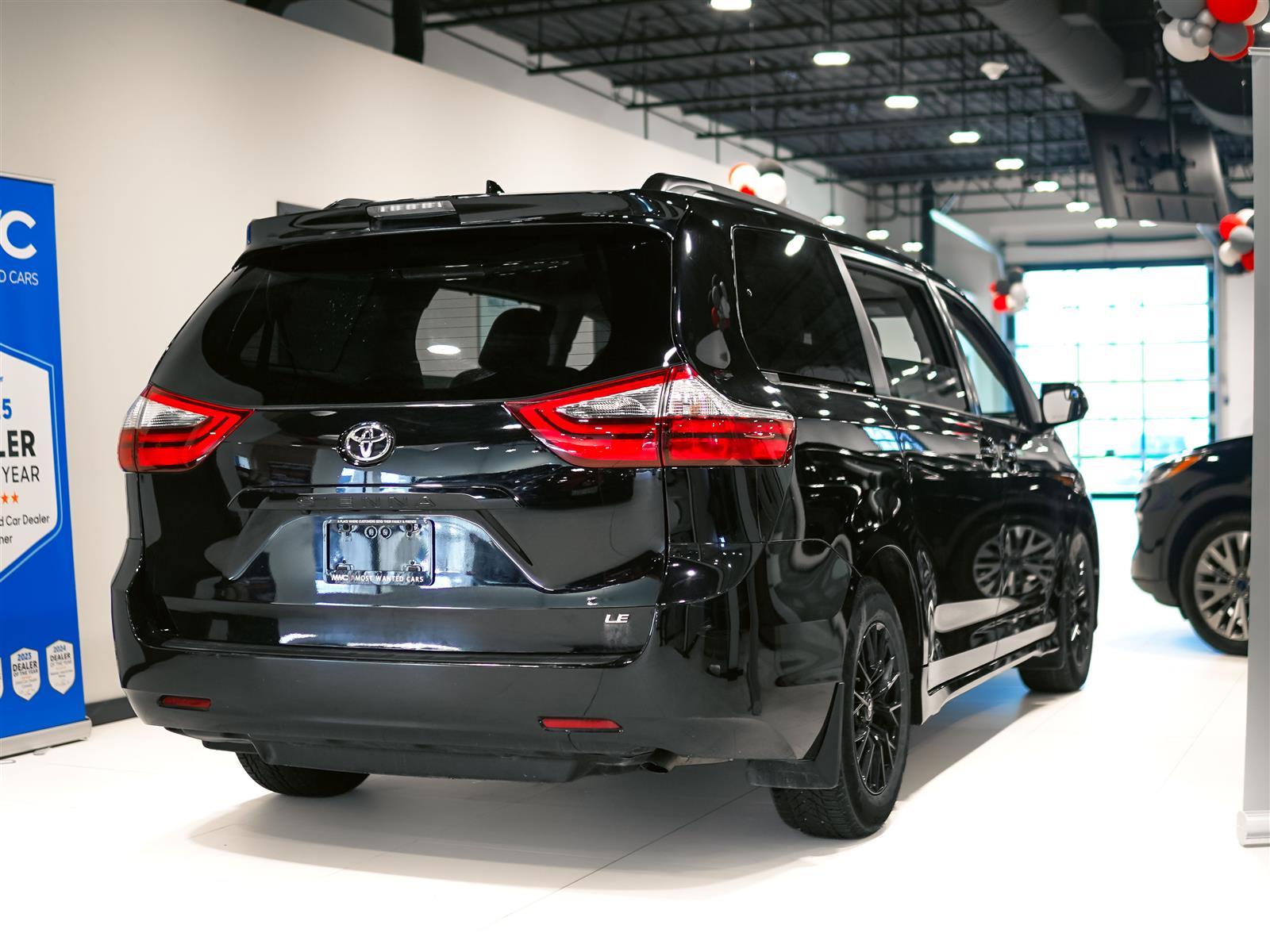 used 2020 Toyota Sienna car, priced at $33,962