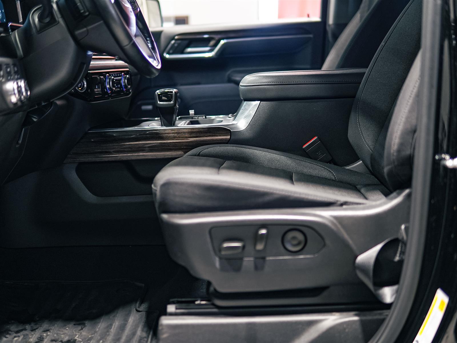 used 2025 GMC Sierra 1500 car, priced at $53,965