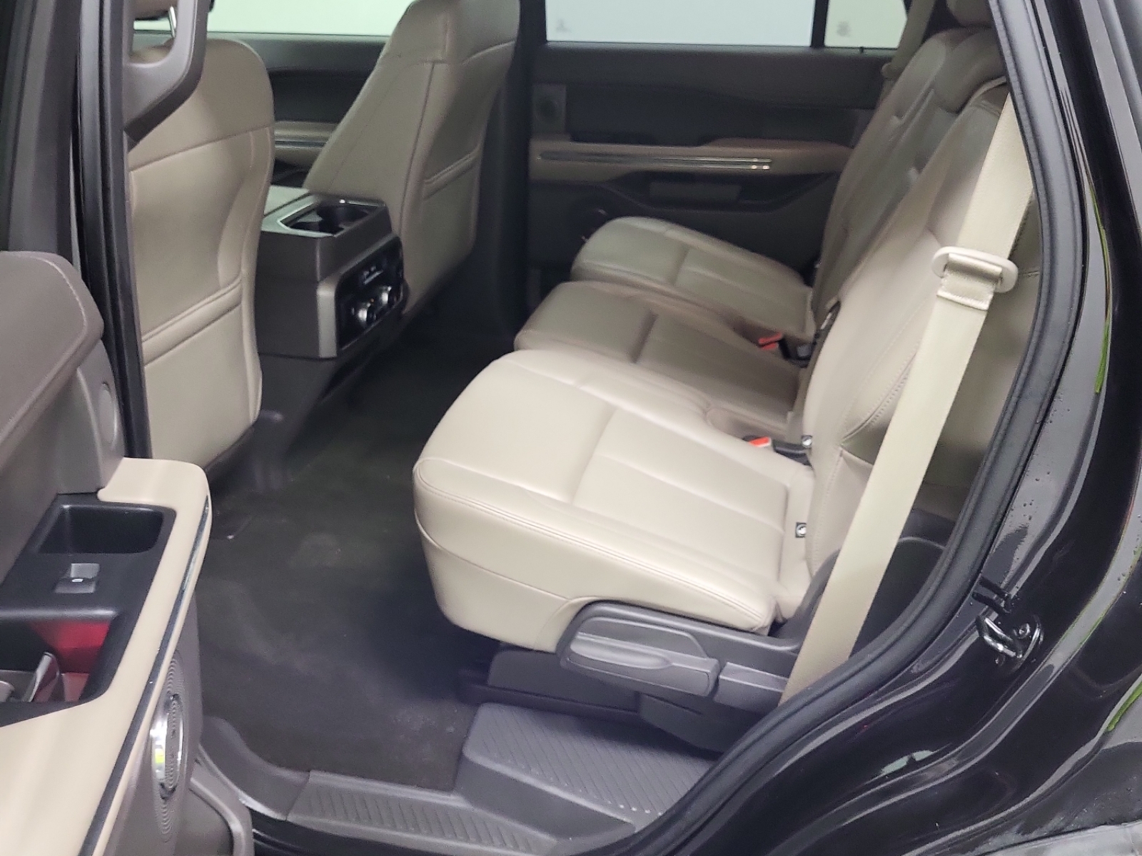 used 2019 Ford Expedition car, priced at $33,886
