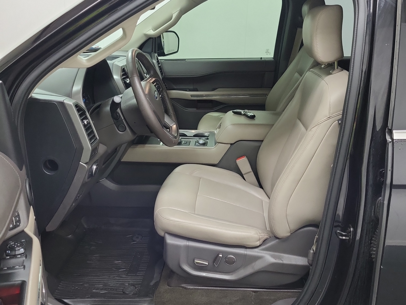 used 2019 Ford Expedition car, priced at $33,886