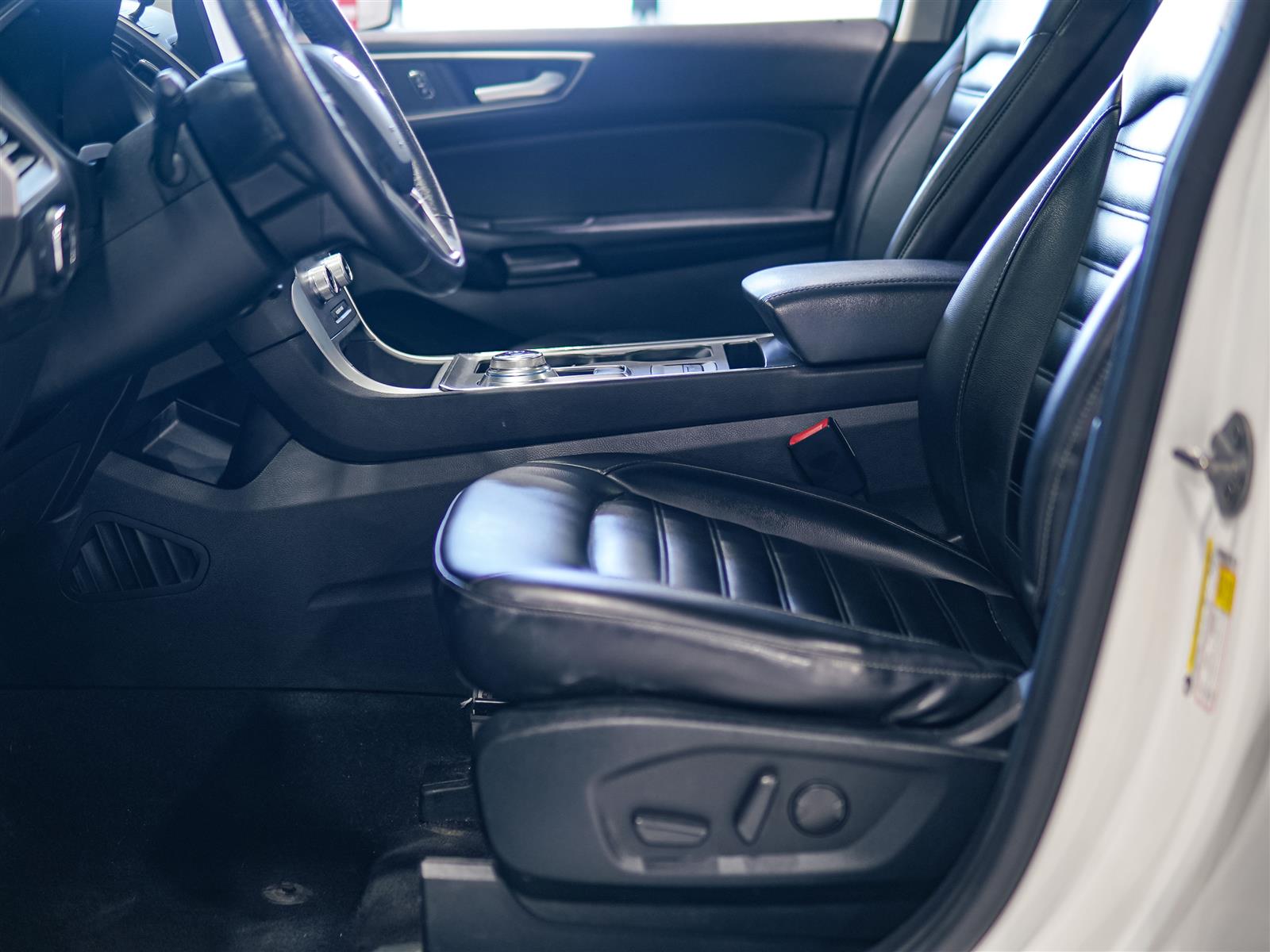 used 2022 Ford Edge car, priced at $22,492