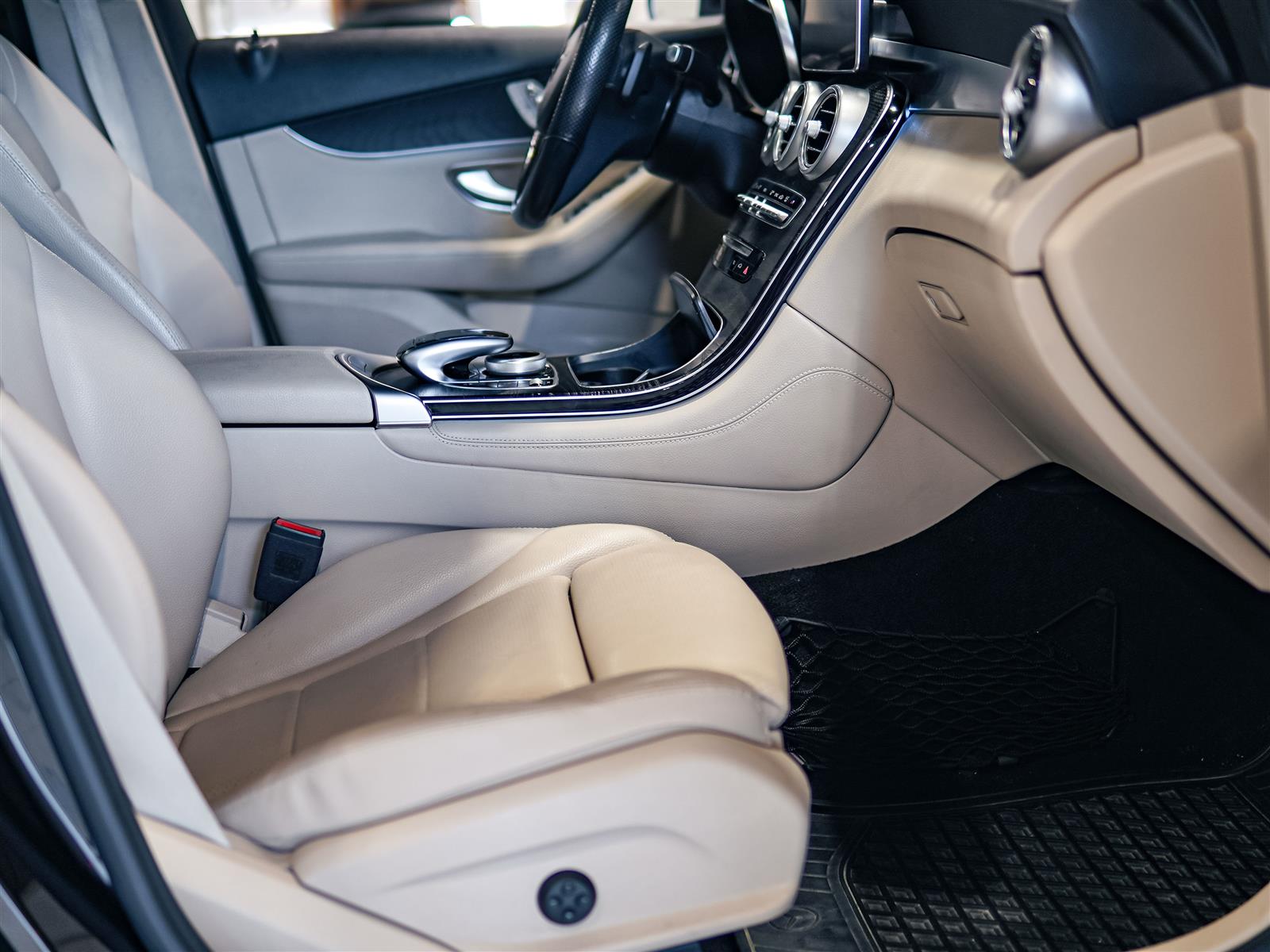 used 2019 Mercedes-Benz GLC 300 car, priced at $19,496