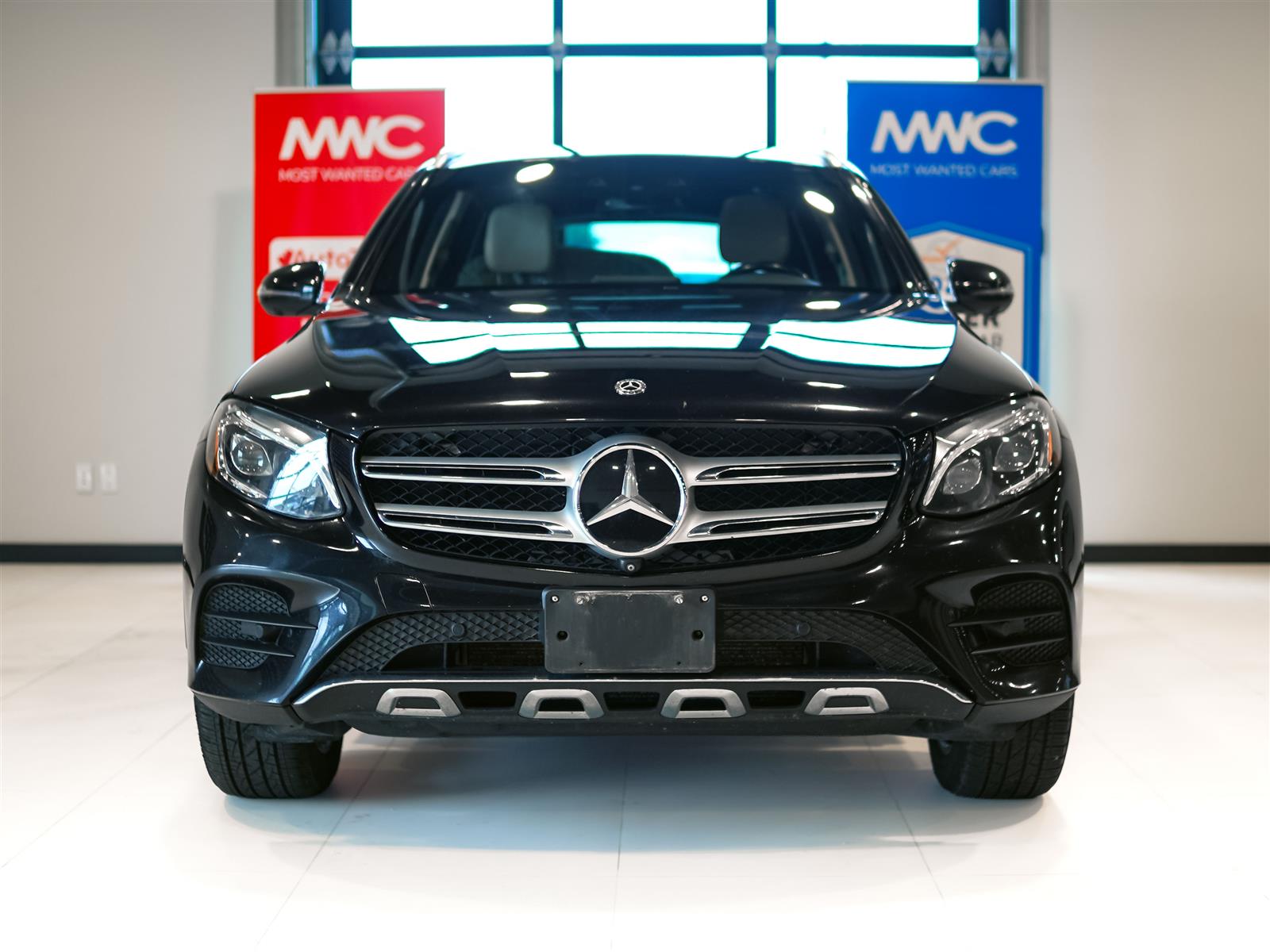 used 2019 Mercedes-Benz GLC 300 car, priced at $19,496