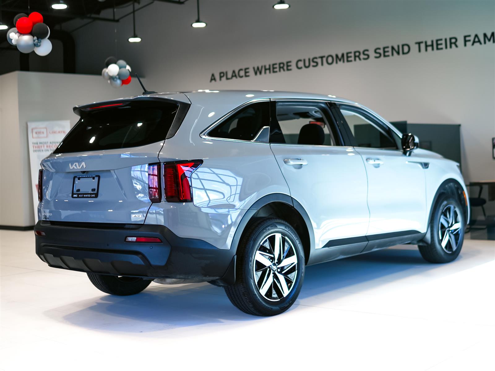 used 2023 Kia Sorento car, priced at $26,981
