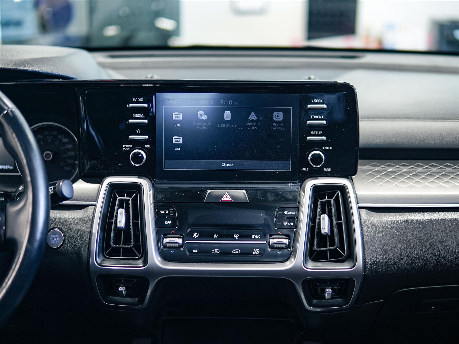 used 2023 Kia Sorento car, priced at $26,981