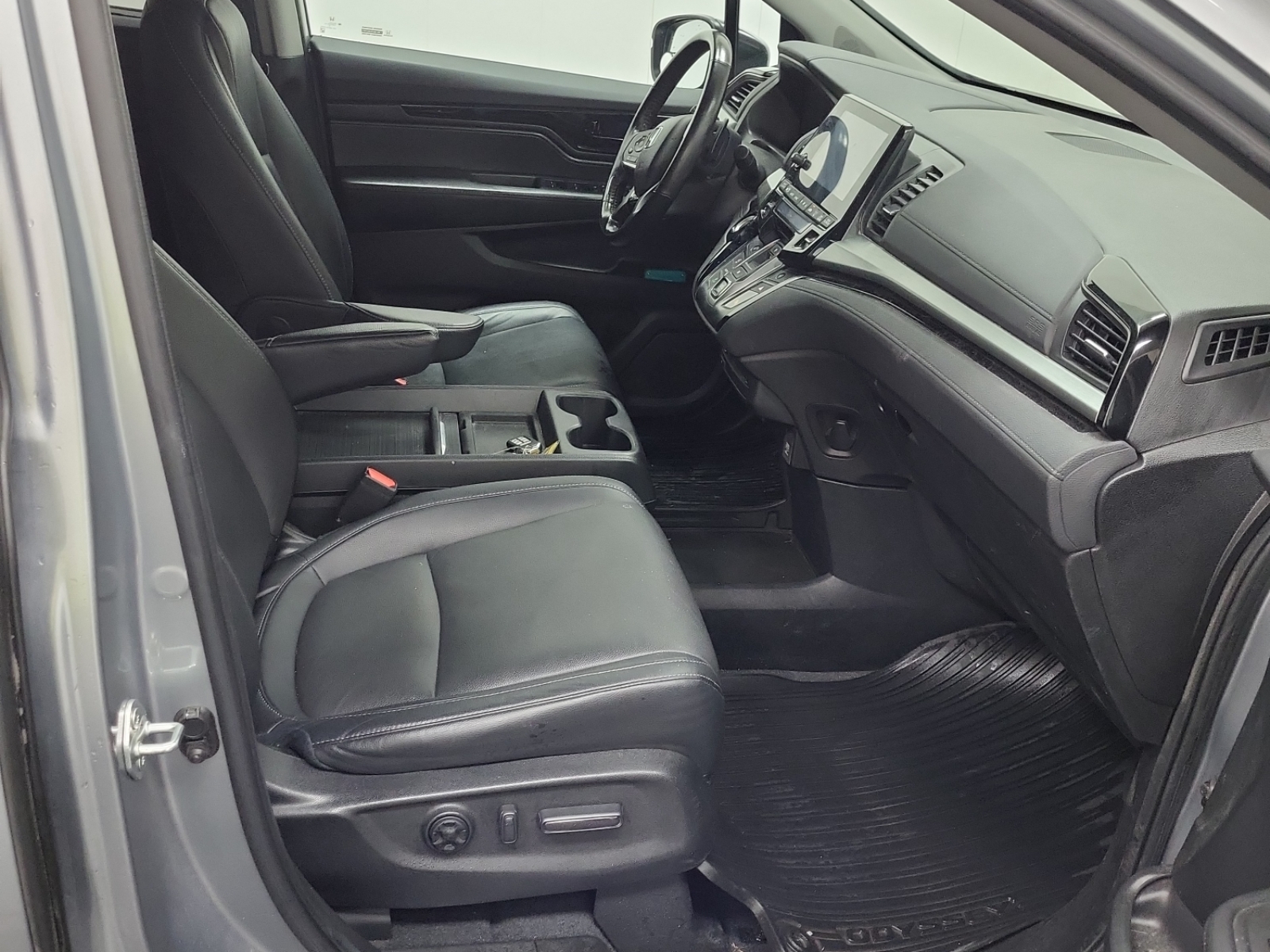 used 2022 Honda Odyssey car, priced at $39,993