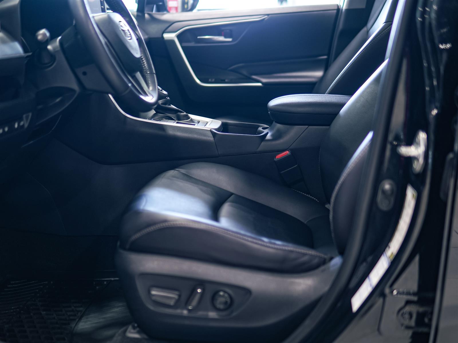 used 2019 Toyota RAV4 car, priced at $27,962