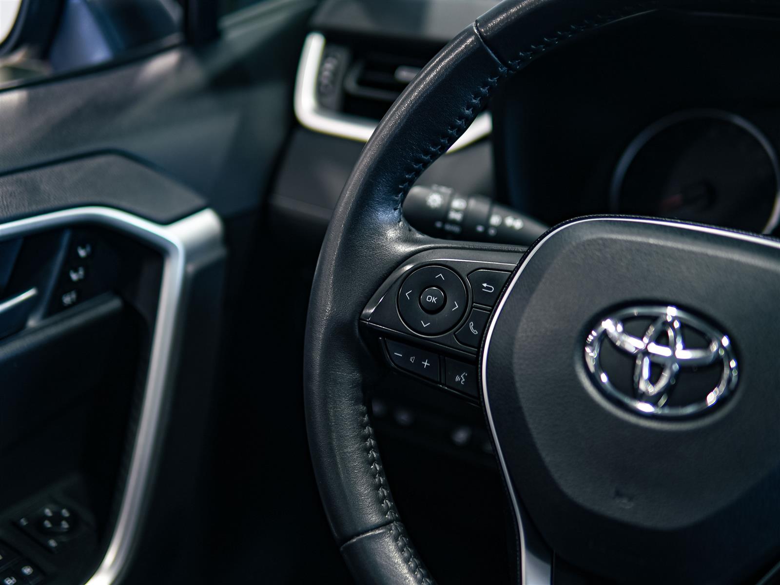 used 2019 Toyota RAV4 car, priced at $27,962
