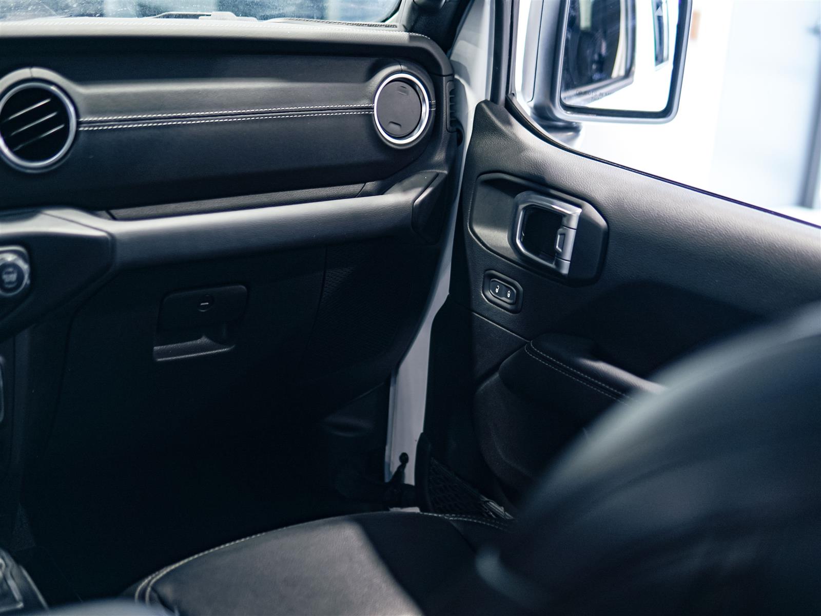 used 2022 Jeep Wrangler car, priced at $33,692