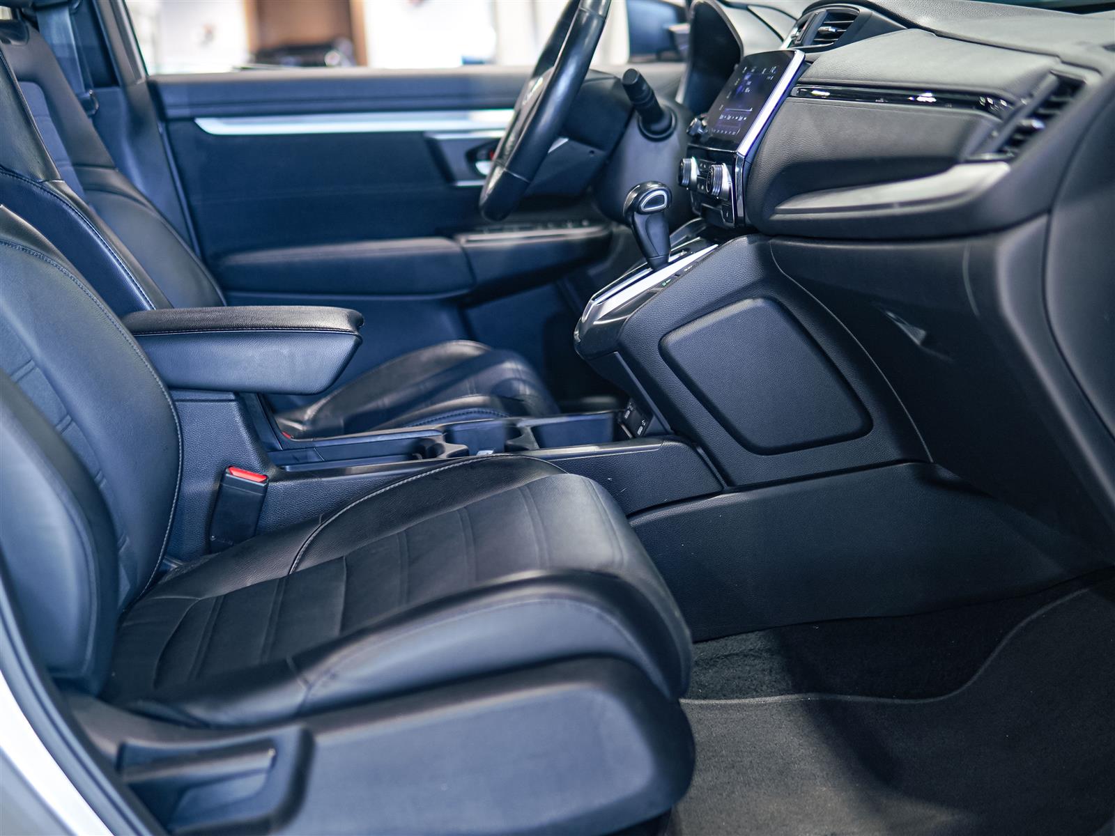 used 2020 Honda CR-V car, priced at $24,962