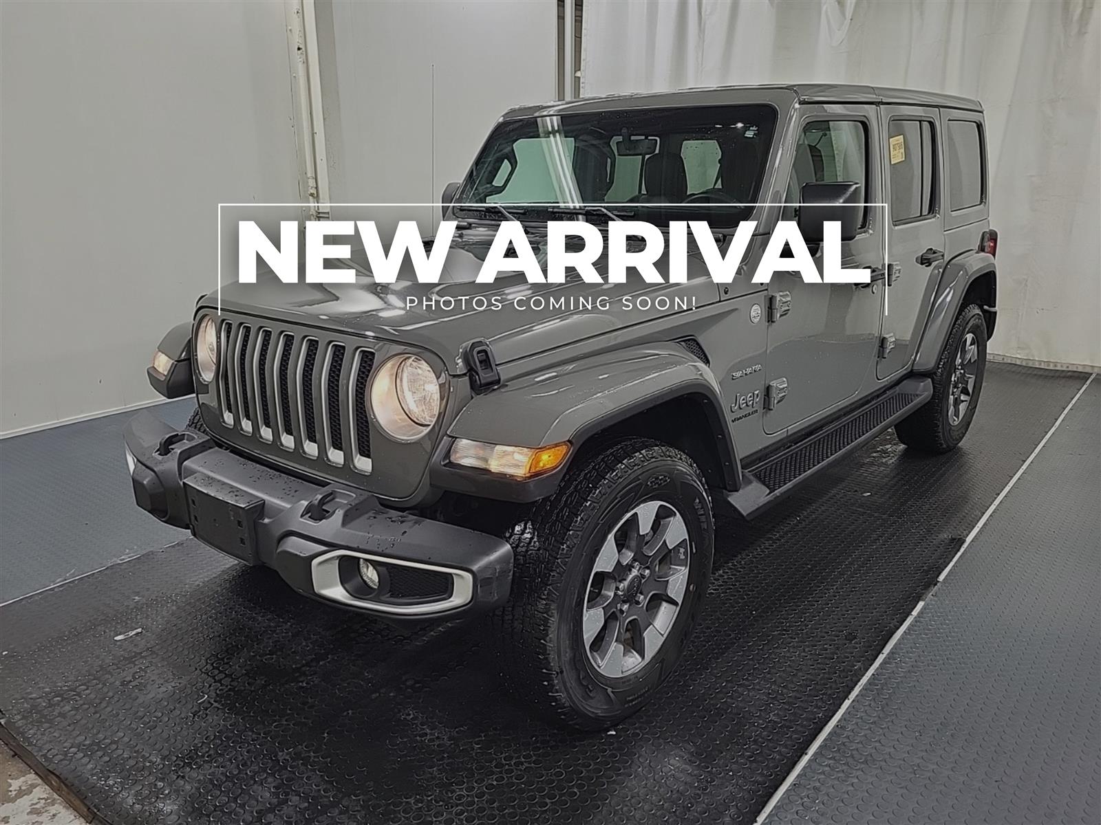 Gray 2023 Jeep Wrangler SUV / Crossover Four-Wheel Drive Automatic