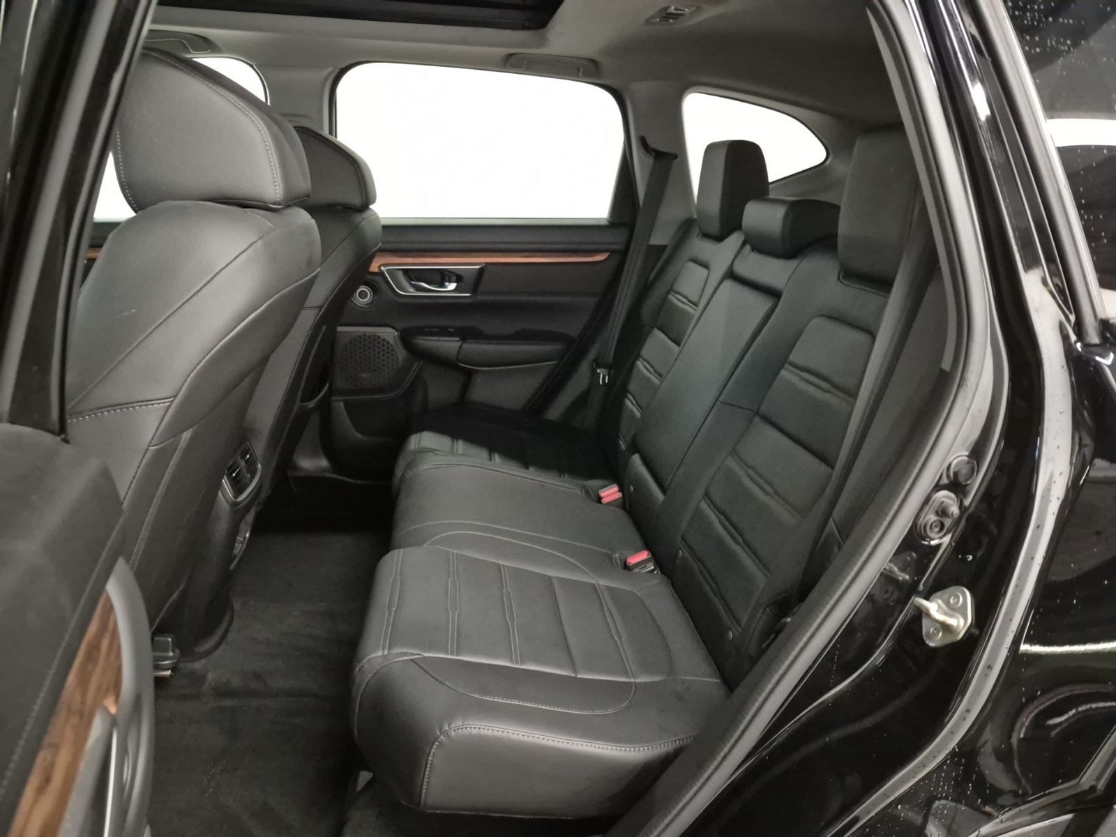 used 2019 Honda CR-V car, priced at $27,962