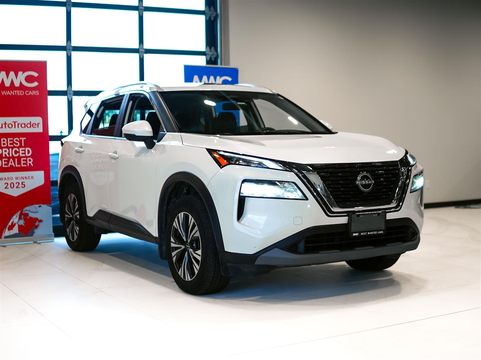 used 2023 Nissan Rogue car, priced at $22,962