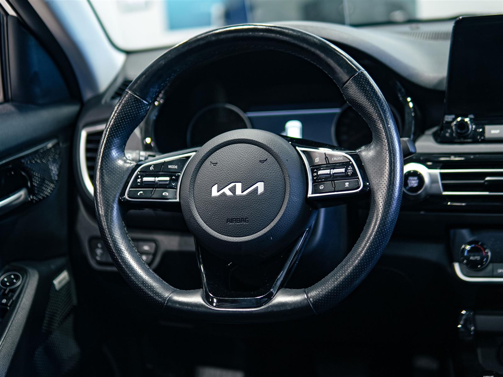 used 2023 Kia Seltos car, priced at $24,462