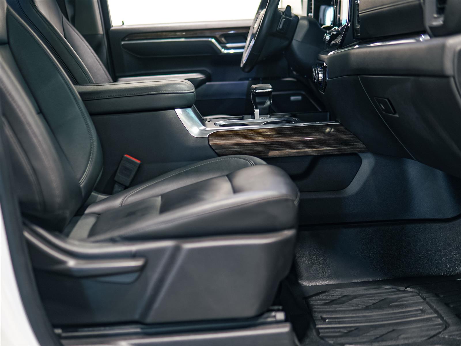 used 2024 GMC Sierra 1500 car, priced at $52,465