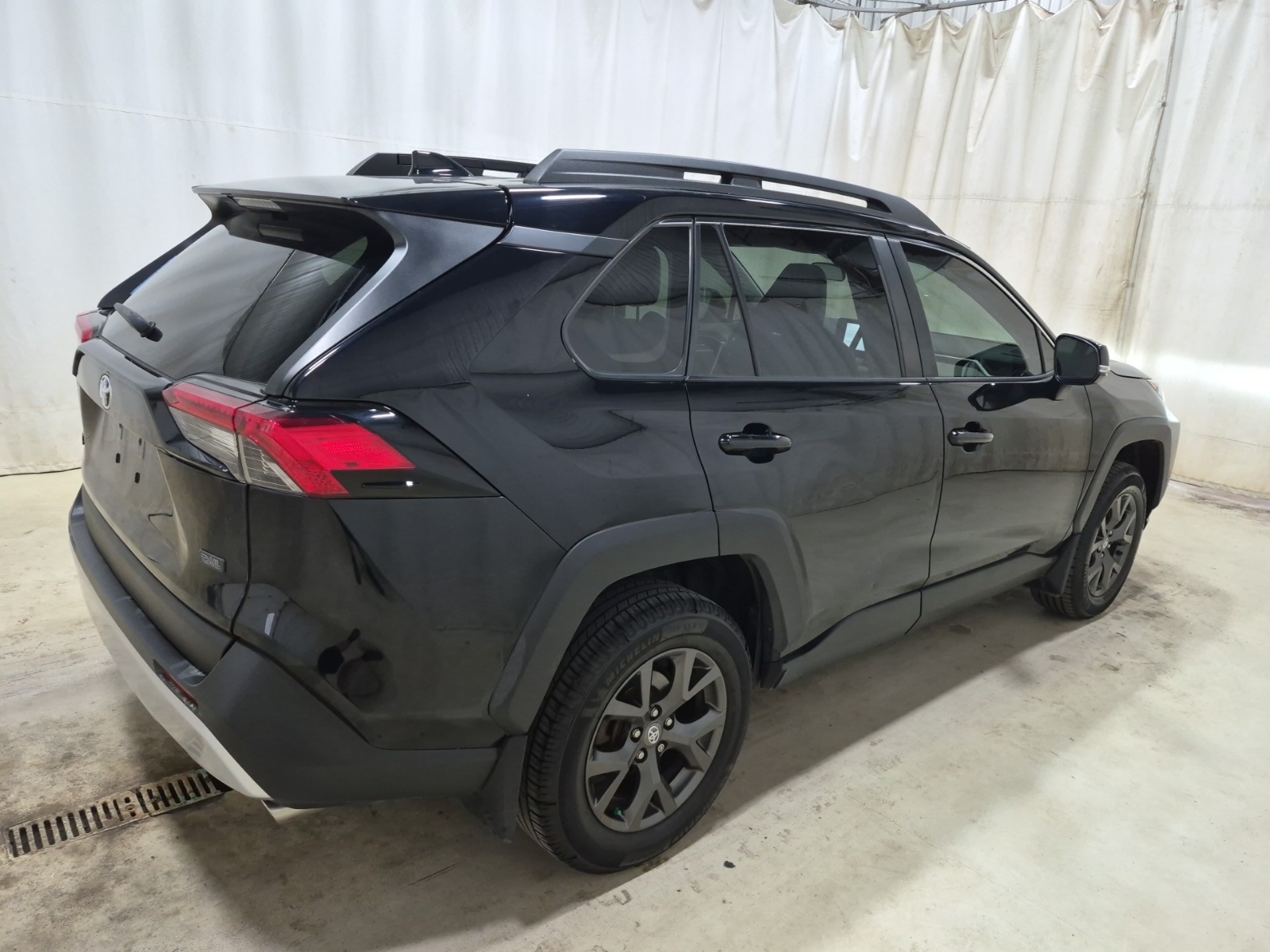 used 2020 Toyota RAV4 car, priced at $31,962
