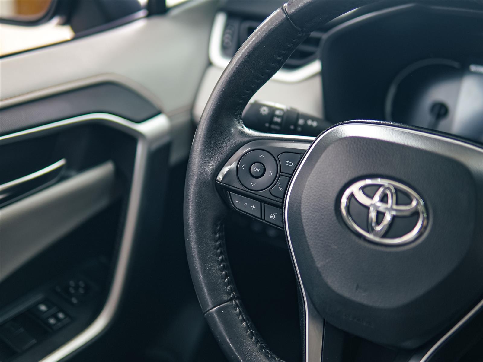 used 2020 Toyota RAV4 car, priced at $31,752