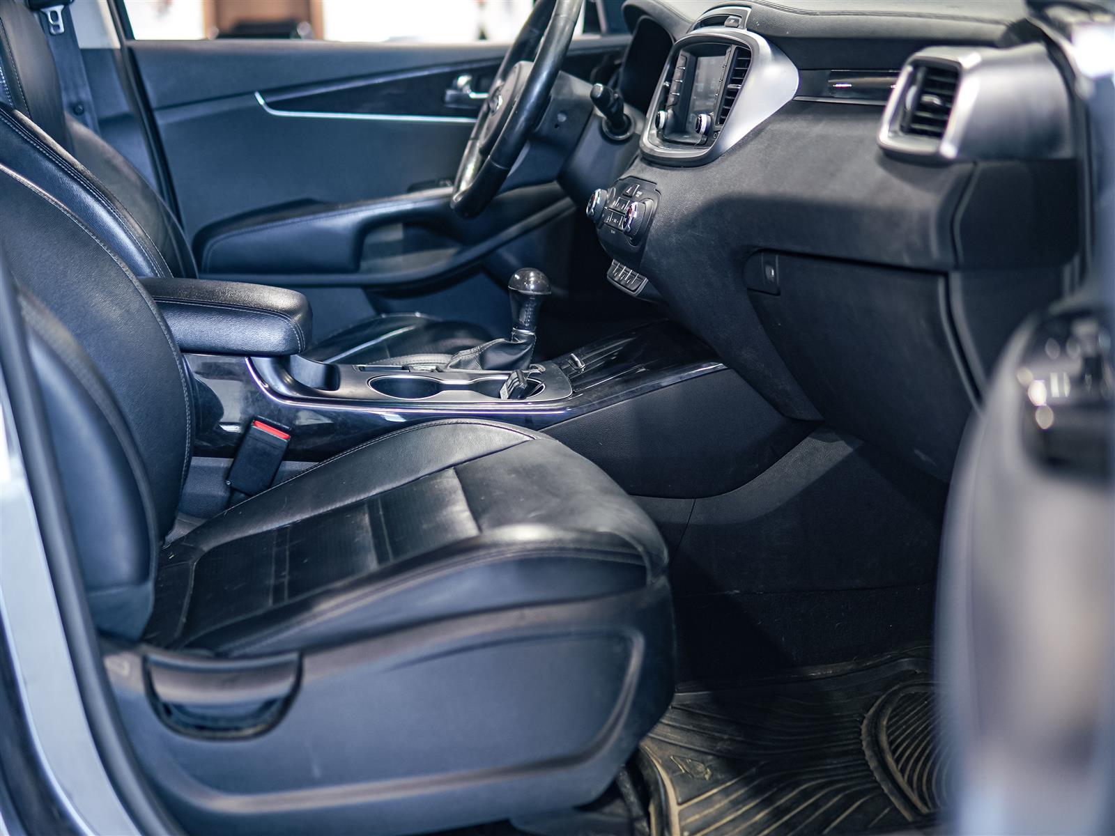 used 2017 Kia Sorento car, priced at $6,493