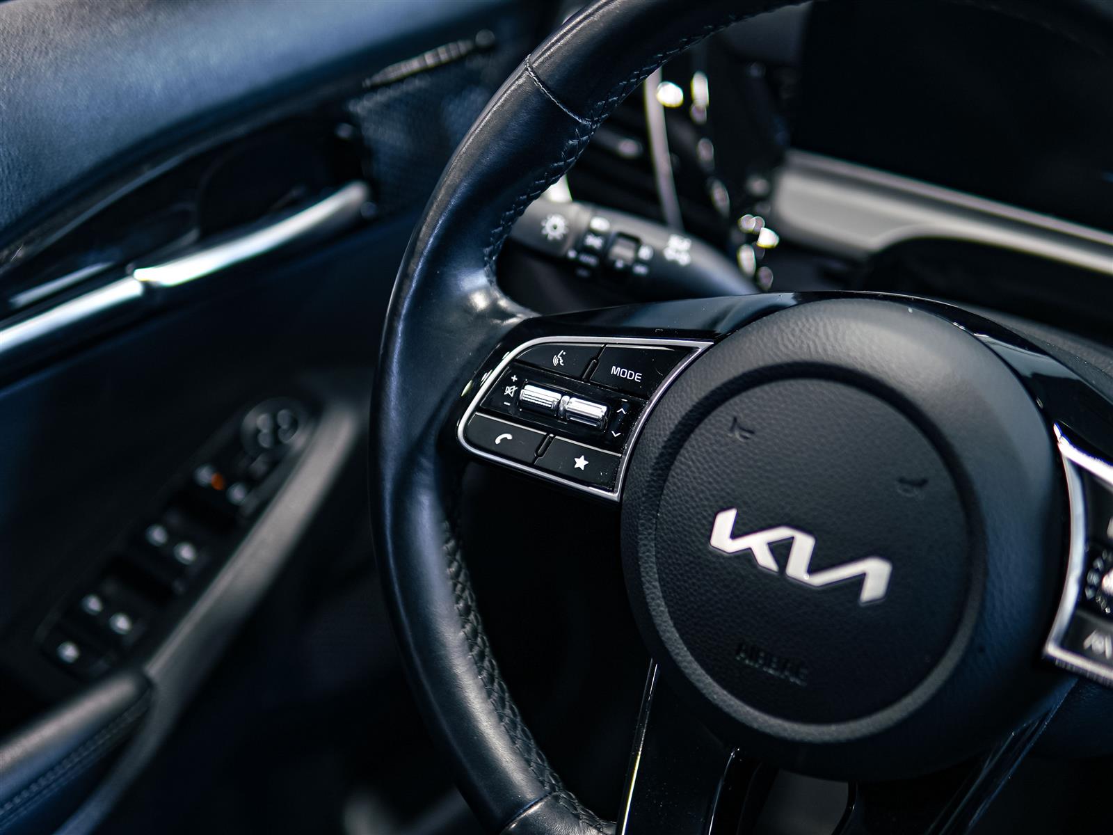 used 2025 Kia Seltos car, priced at $25,662