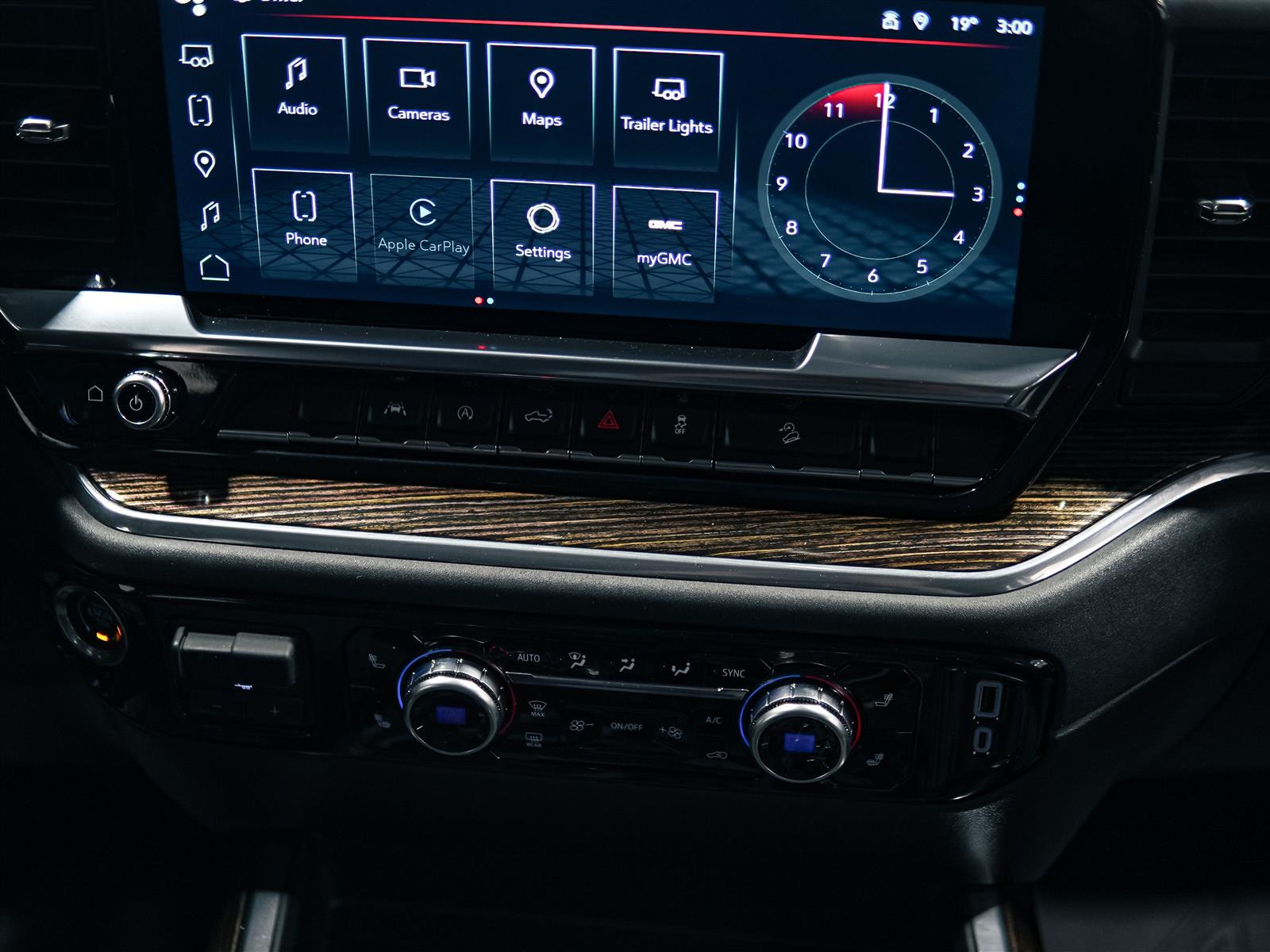 used 2024 GMC Sierra 1500 car, priced at $47,653