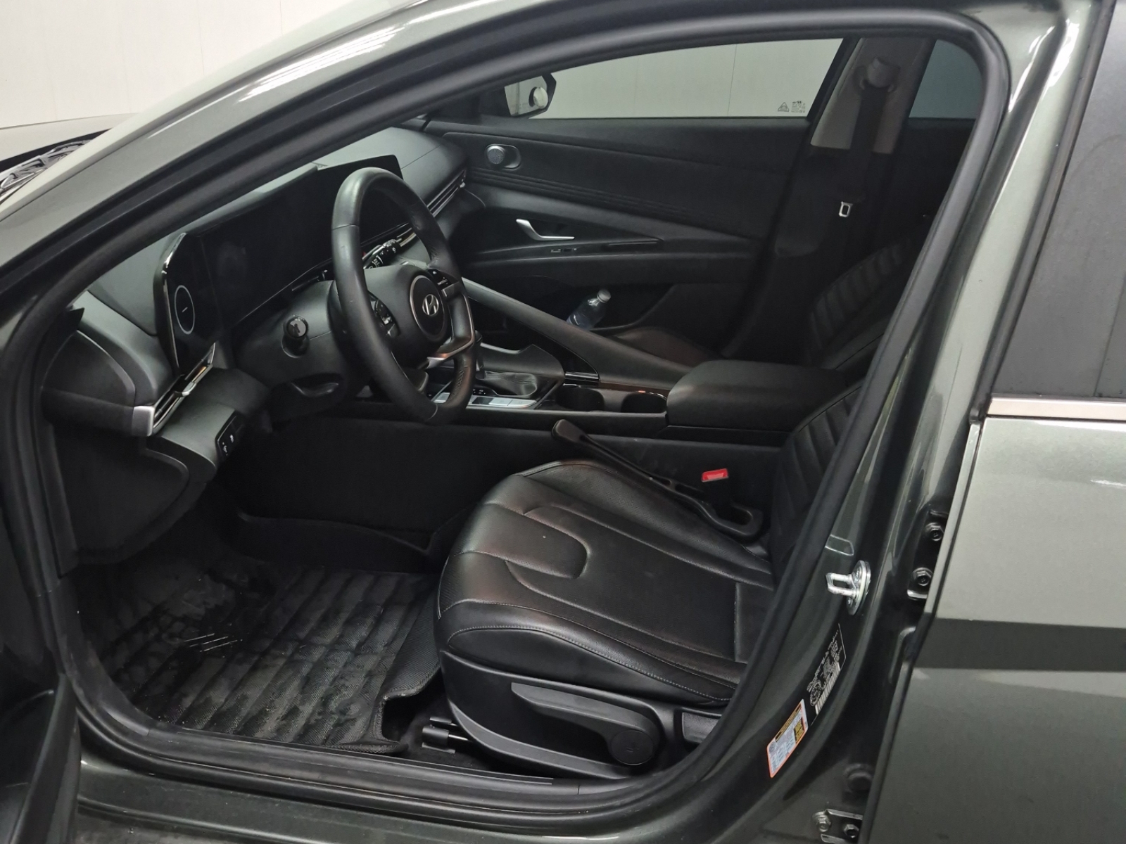 used 2025 Hyundai Elantra car, priced at $25,962
