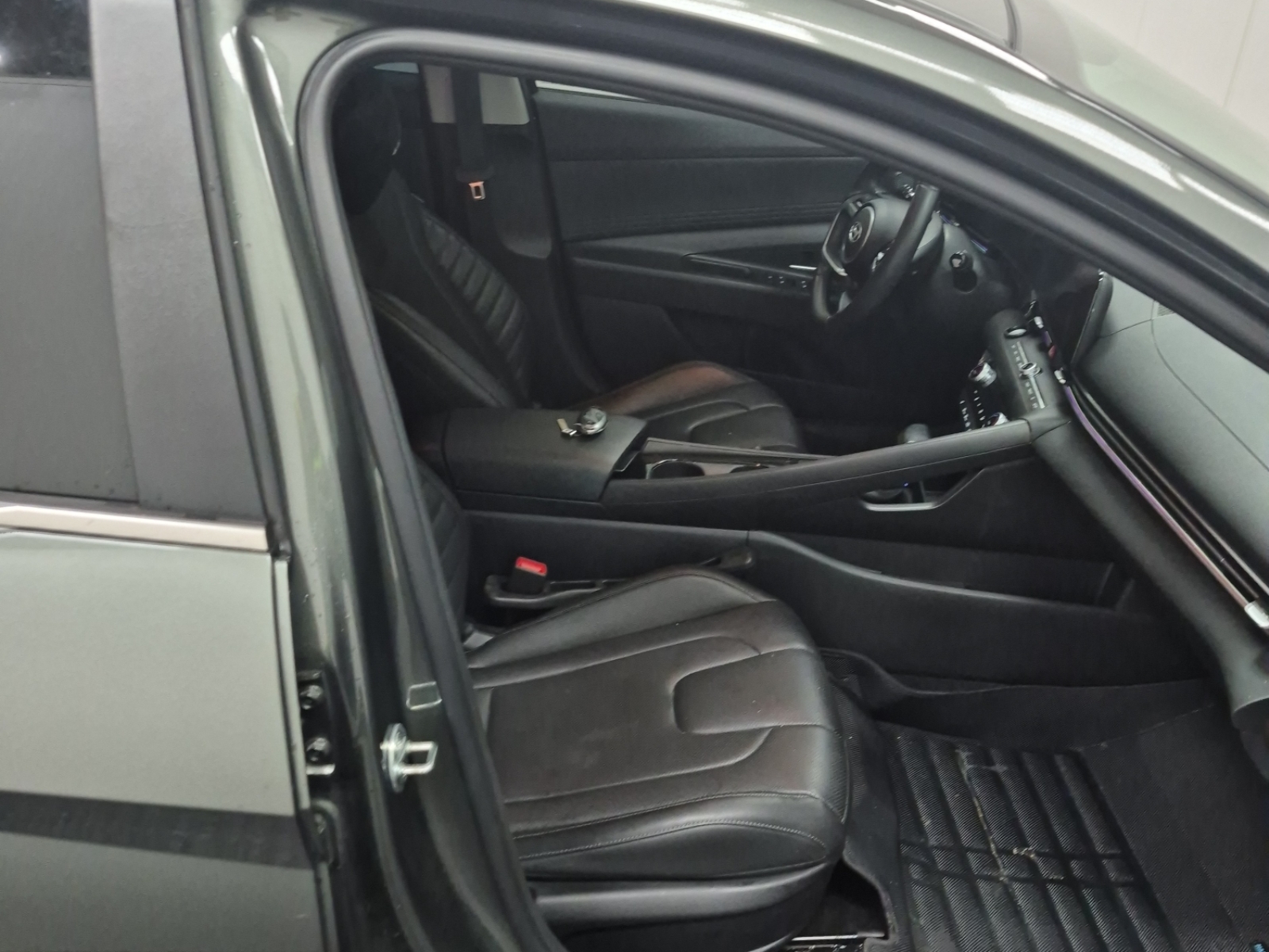 used 2025 Hyundai Elantra car, priced at $25,962